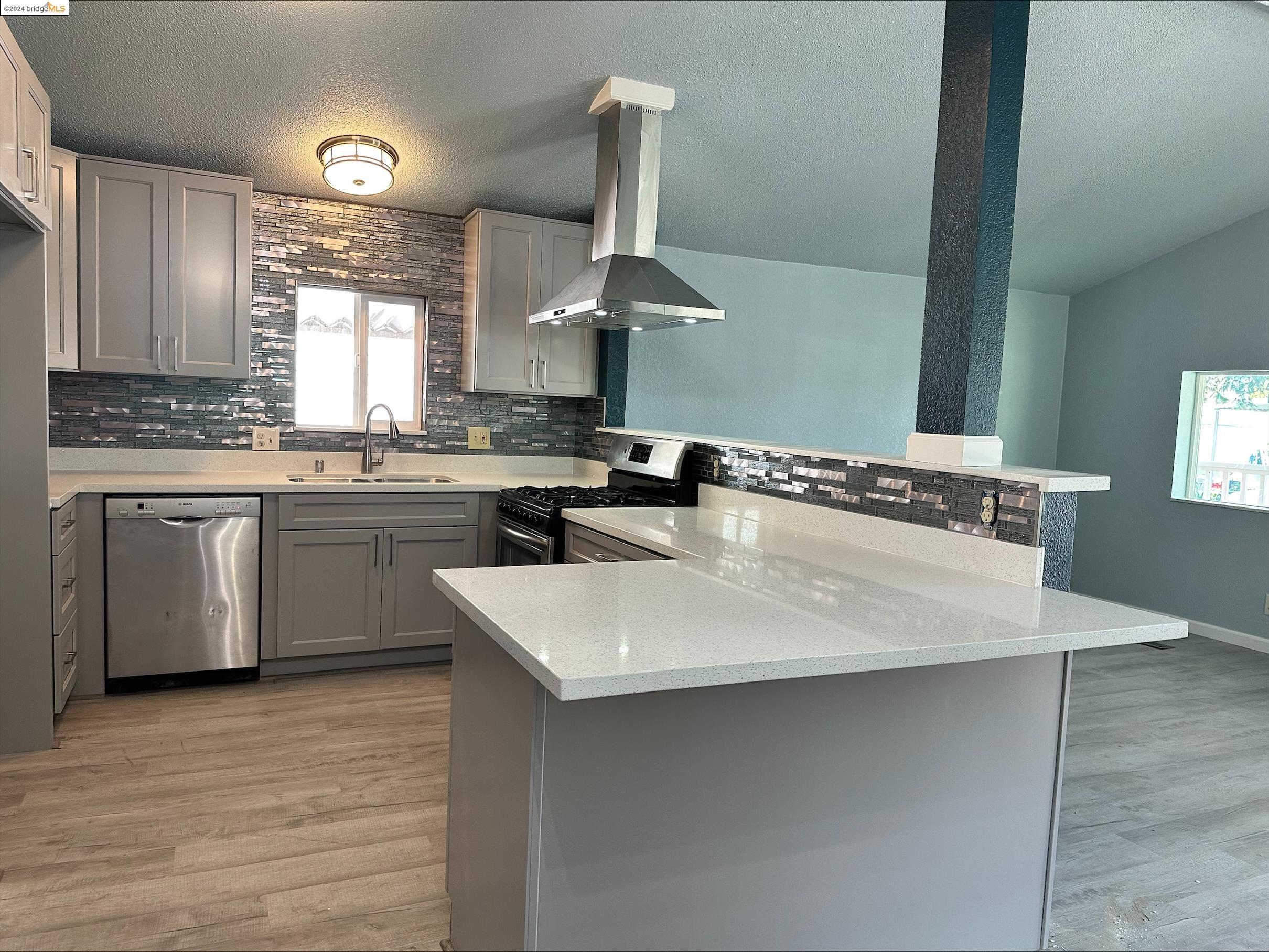 Detail Gallery Image 9 of 35 For 109 Klamath Dr #109,  Pittsburg,  CA 94565 - 3 Beds | 2 Baths