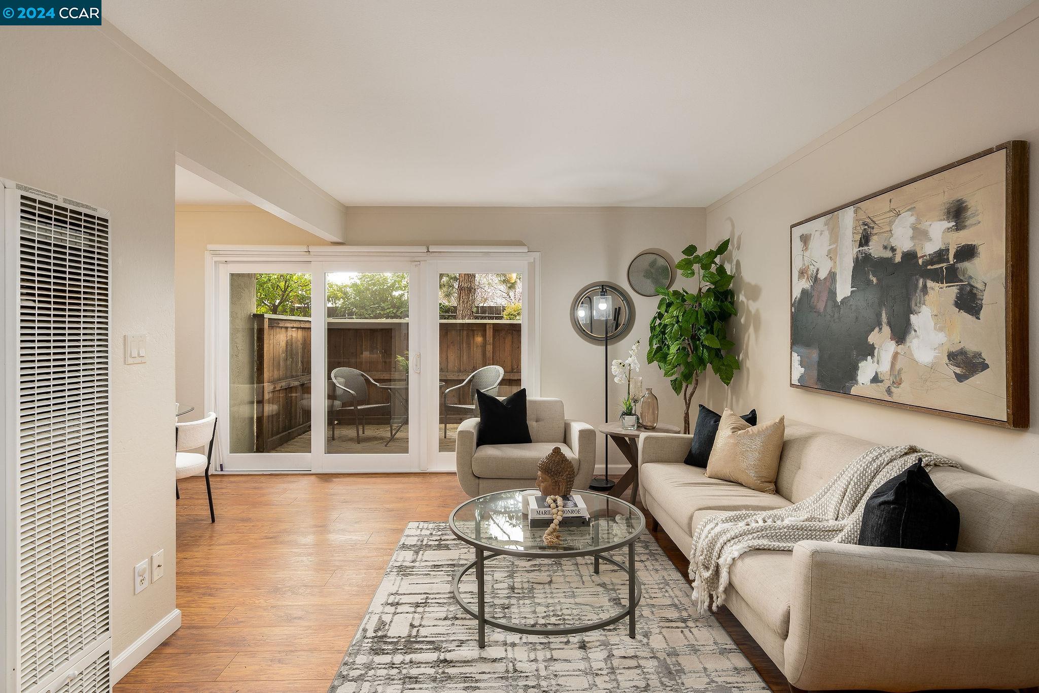 More Details about MLS # 41052331 : 2418 PLEASANT HILL # 2