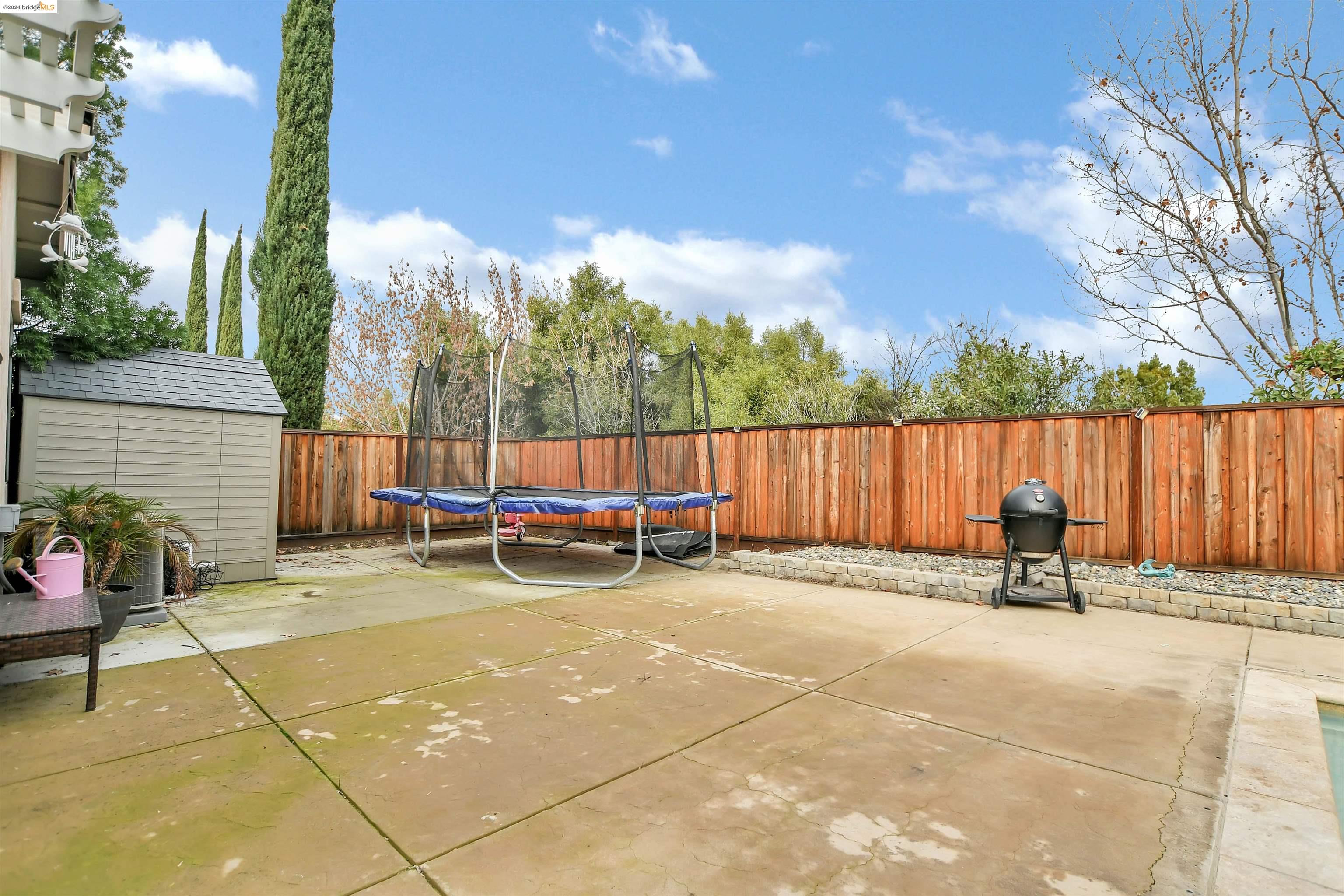 Detail Gallery Image 38 of 49 For 5066 Wilmont Ct, Antioch,  CA 94531 - 4 Beds | 3/1 Baths