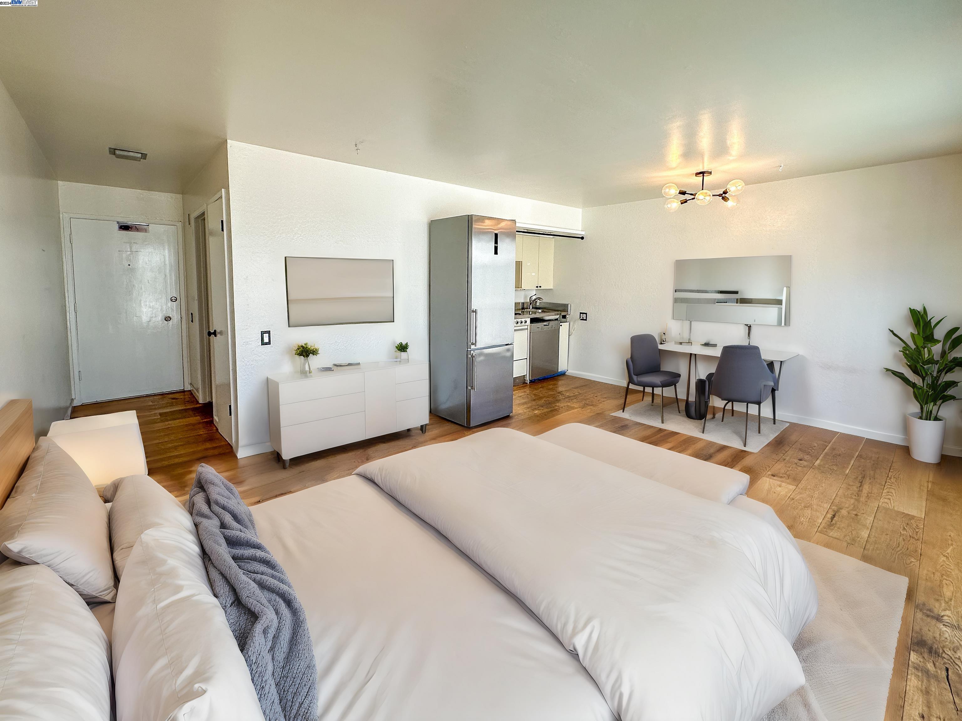 Detail Gallery Image 2 of 8 For 811 York St #206,  Oakland,  CA 94610 - 0 Beds | 1 Baths
