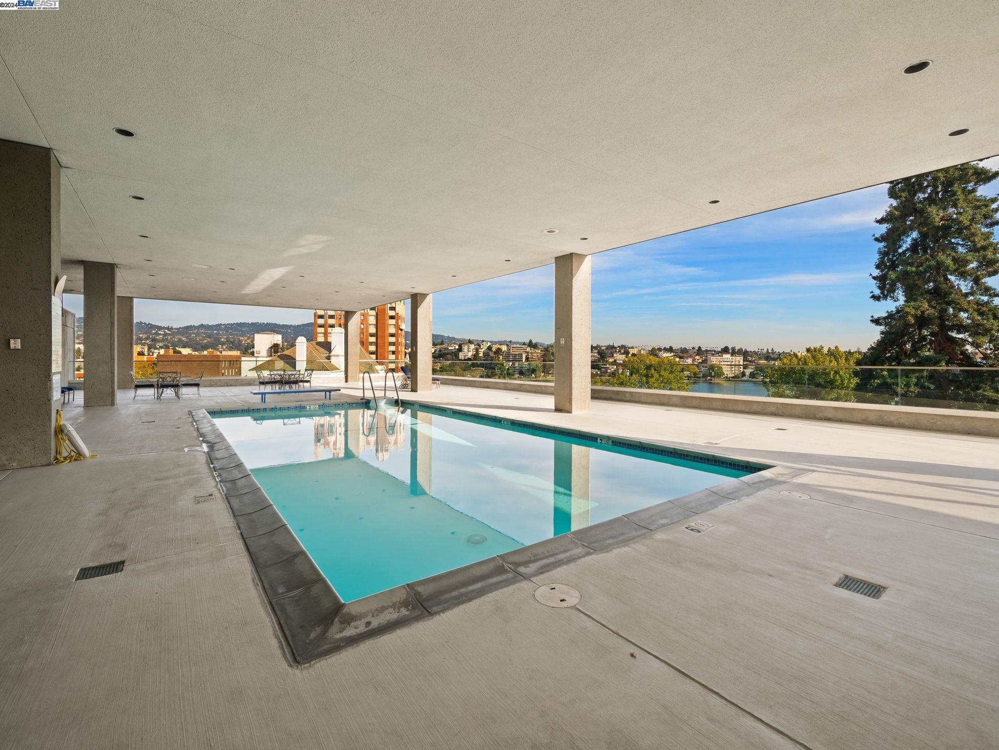 Detail Gallery Image 20 of 39 For 565 Bellevue Ave #1204,  Oakland,  CA 94610 - 1 Beds | 2 Baths