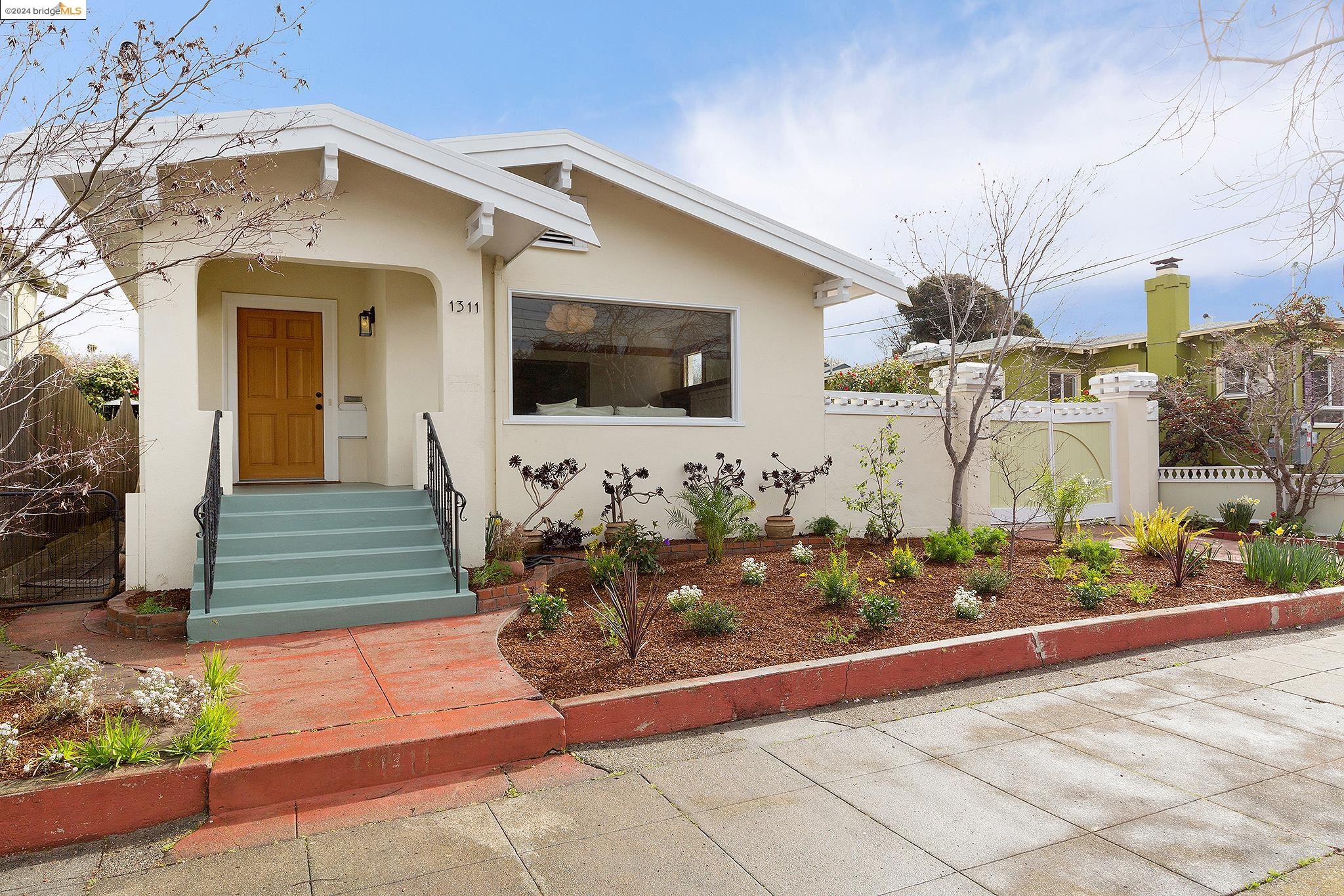 Detail Gallery Image 1 of 1 For 1311 Talbot Ave, Berkeley,  CA 94702 - 2 Beds | 2 Baths