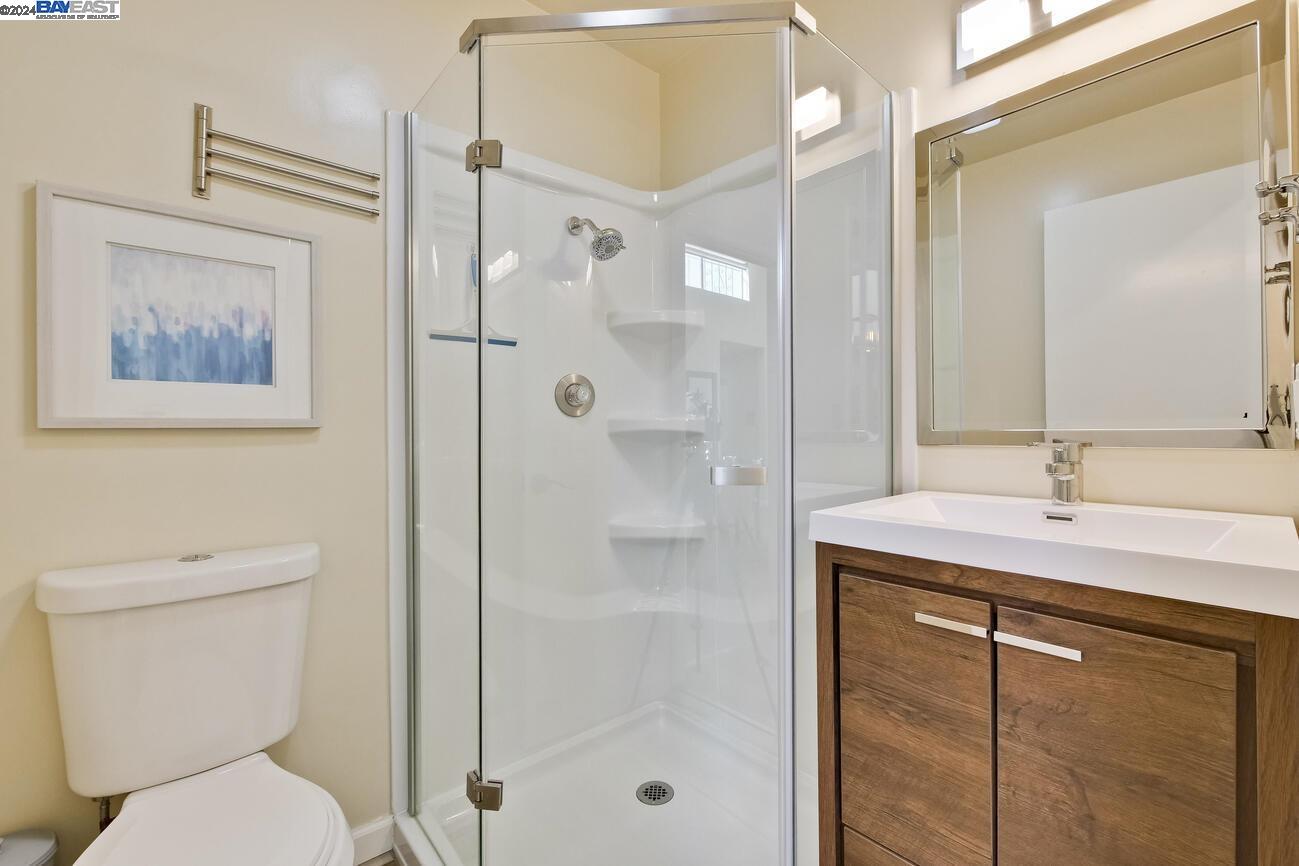 Detail Gallery Image 37 of 43 For 398 Parrott St #304,  San Leandro,  CA 94577 - 2 Beds | 2 Baths