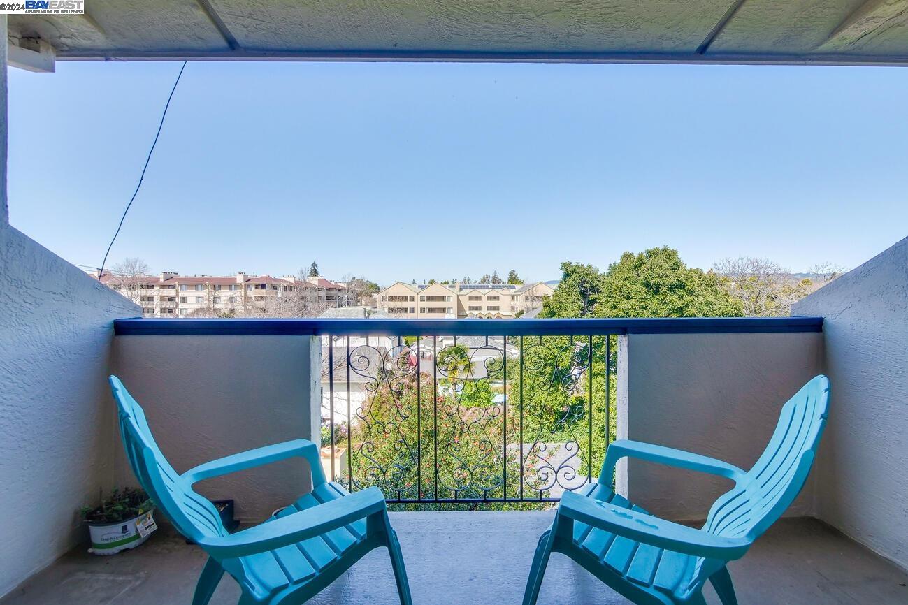 Detail Gallery Image 40 of 43 For 398 Parrott St #304,  San Leandro,  CA 94577 - 2 Beds | 2 Baths