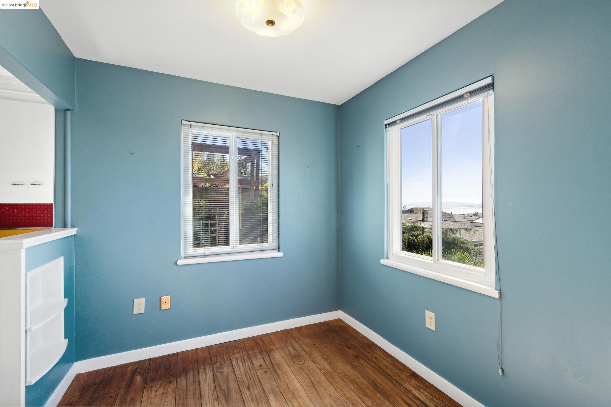 Detail Gallery Image 12 of 41 For 224 Cambridge Ave, Kensington,  CA 94708 - 3 Beds | 2 Baths
