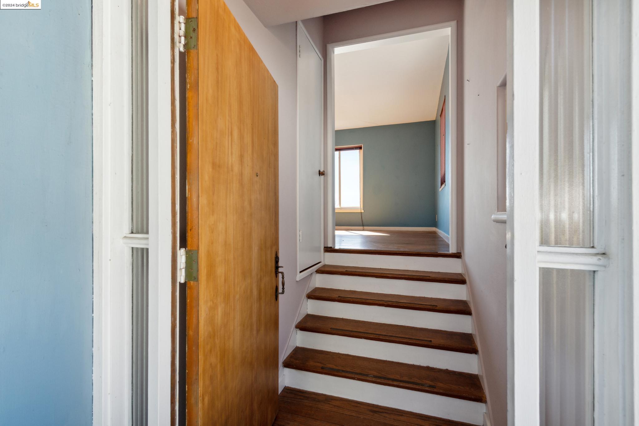 Detail Gallery Image 8 of 41 For 224 Cambridge Ave, Kensington,  CA 94708 - 3 Beds | 2 Baths