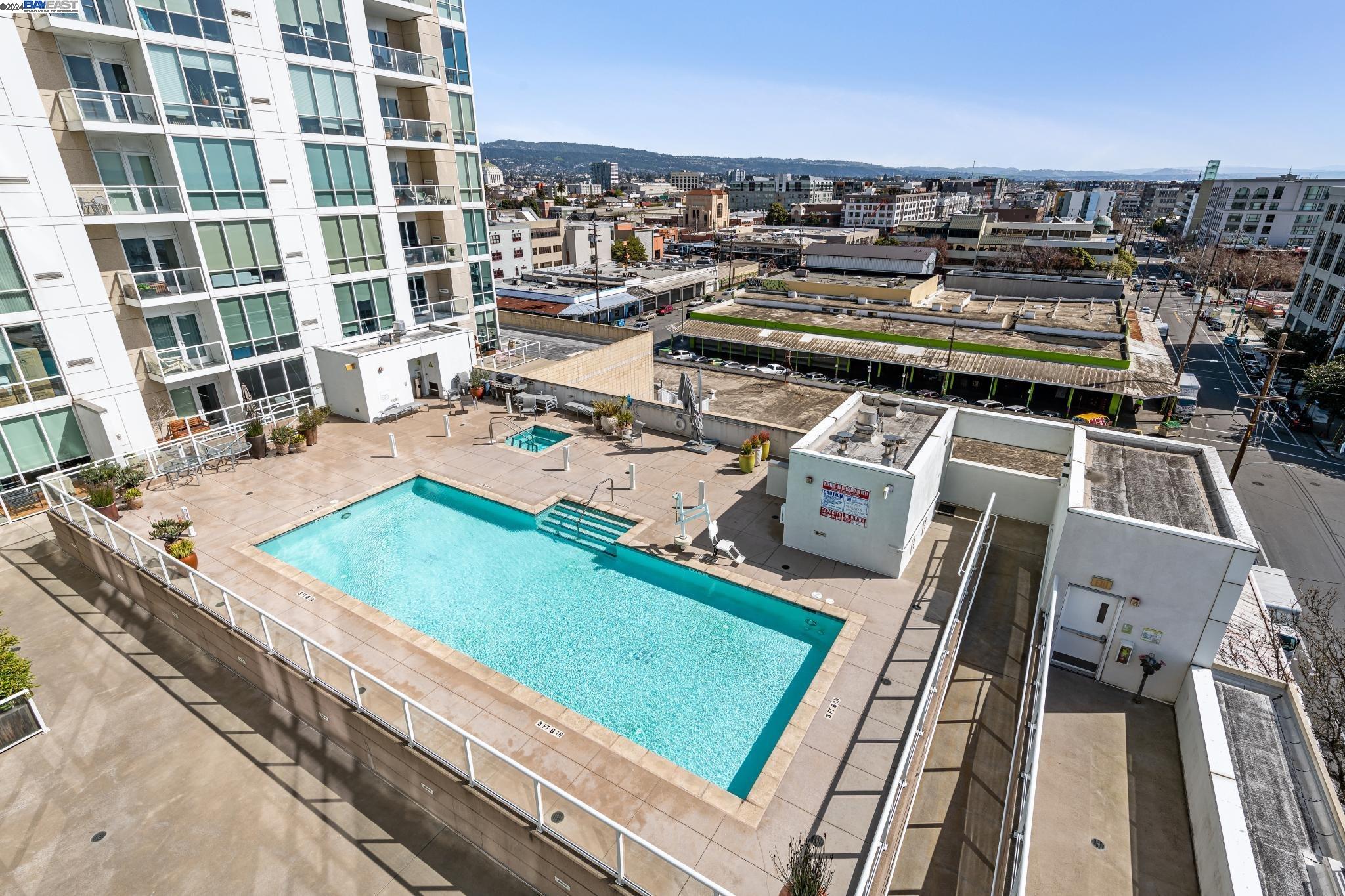 Detail Gallery Image 19 of 54 For 222 Broadway #906,  Oakland,  CA 94607 - 2 Beds | 2 Baths