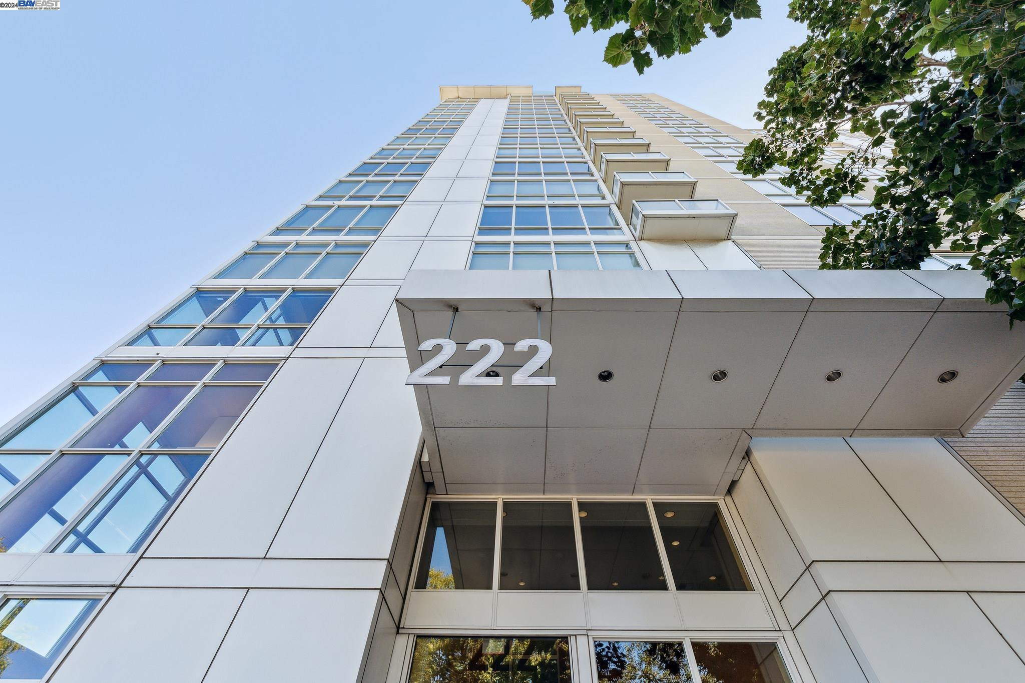 Detail Gallery Image 36 of 54 For 222 Broadway #906,  Oakland,  CA 94607 - 2 Beds | 2 Baths