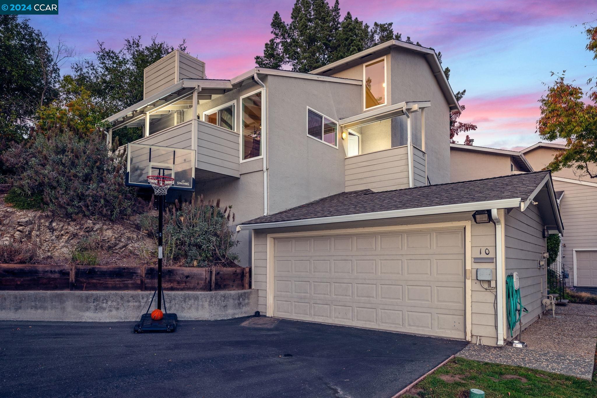 Detail Gallery Image 1 of 1 For 10 Janin Pl, Pleasant Hill,  CA 94523 - 2 Beds | 2 Baths