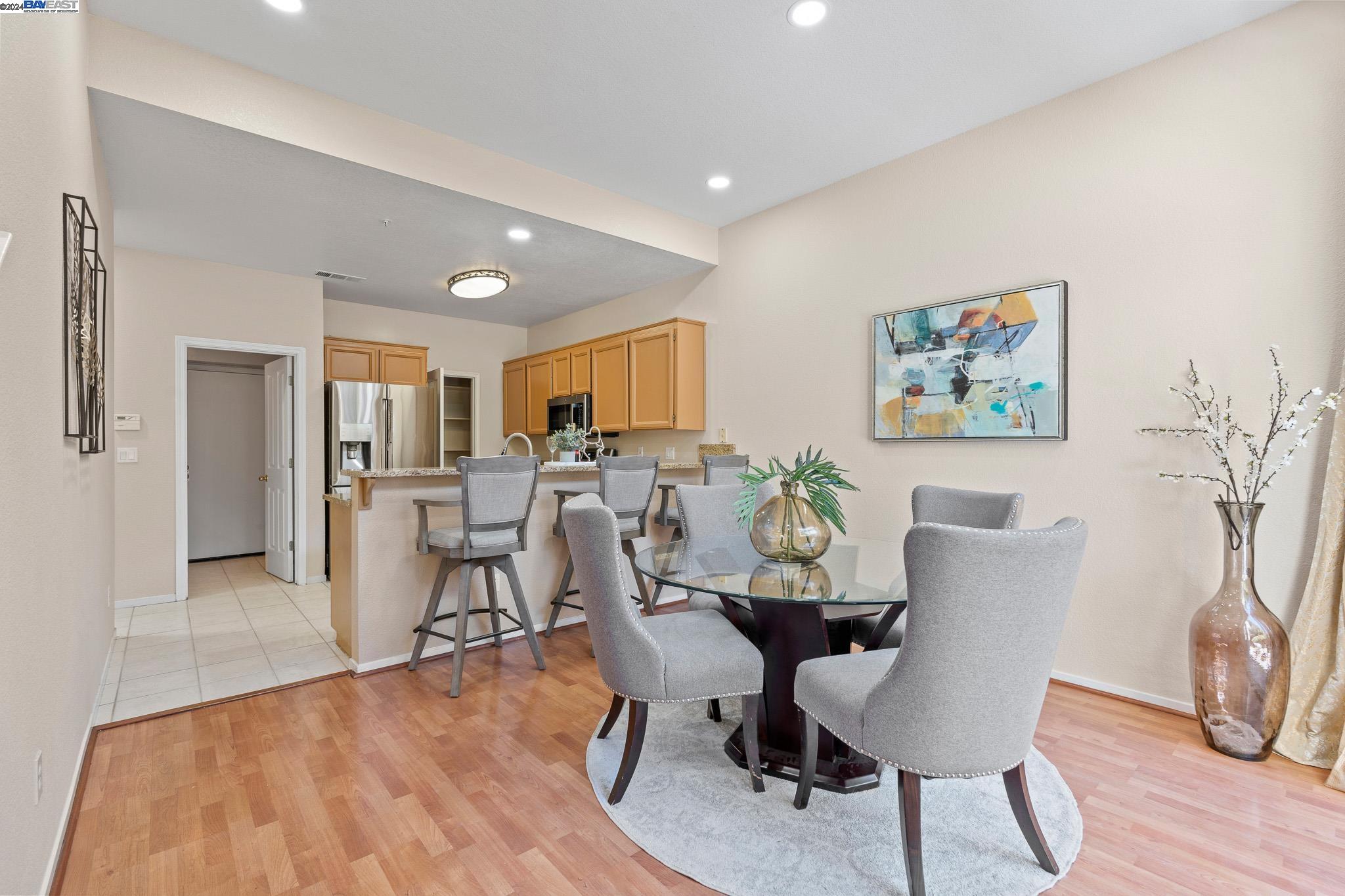 Detail Gallery Image 6 of 28 For 4268 Lucero Ct, Pleasanton,  CA 94588 - 3 Beds | 2/1 Baths