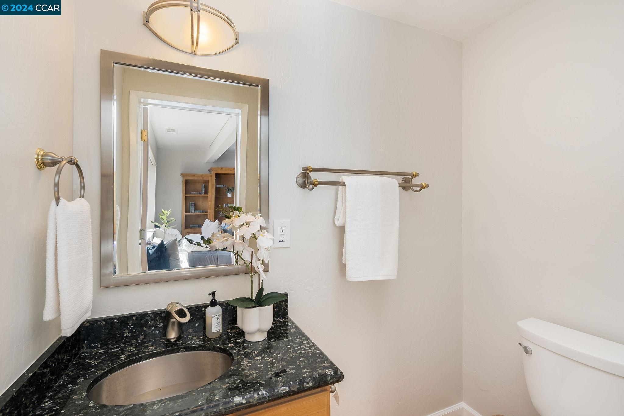 Detail Gallery Image 31 of 40 For 22274 Moselle Ct, Hayward,  CA 94541 - 3 Beds | 2/1 Baths
