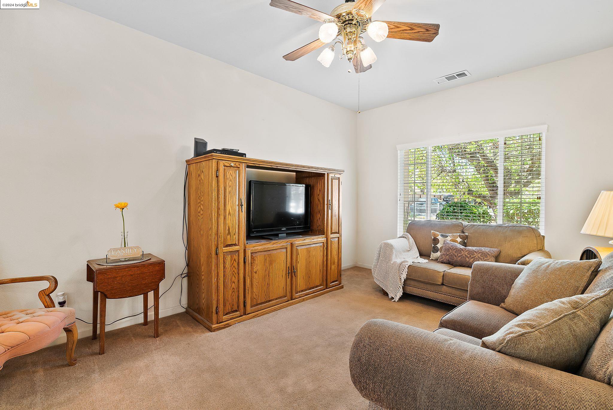 Detail Gallery Image 11 of 52 For 704 Sarah St, Brentwood,  CA 94513 - 3 Beds | 2 Baths