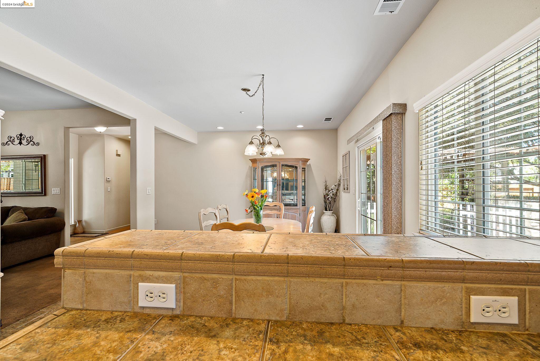 Detail Gallery Image 23 of 52 For 704 Sarah St, Brentwood,  CA 94513 - 3 Beds | 2 Baths