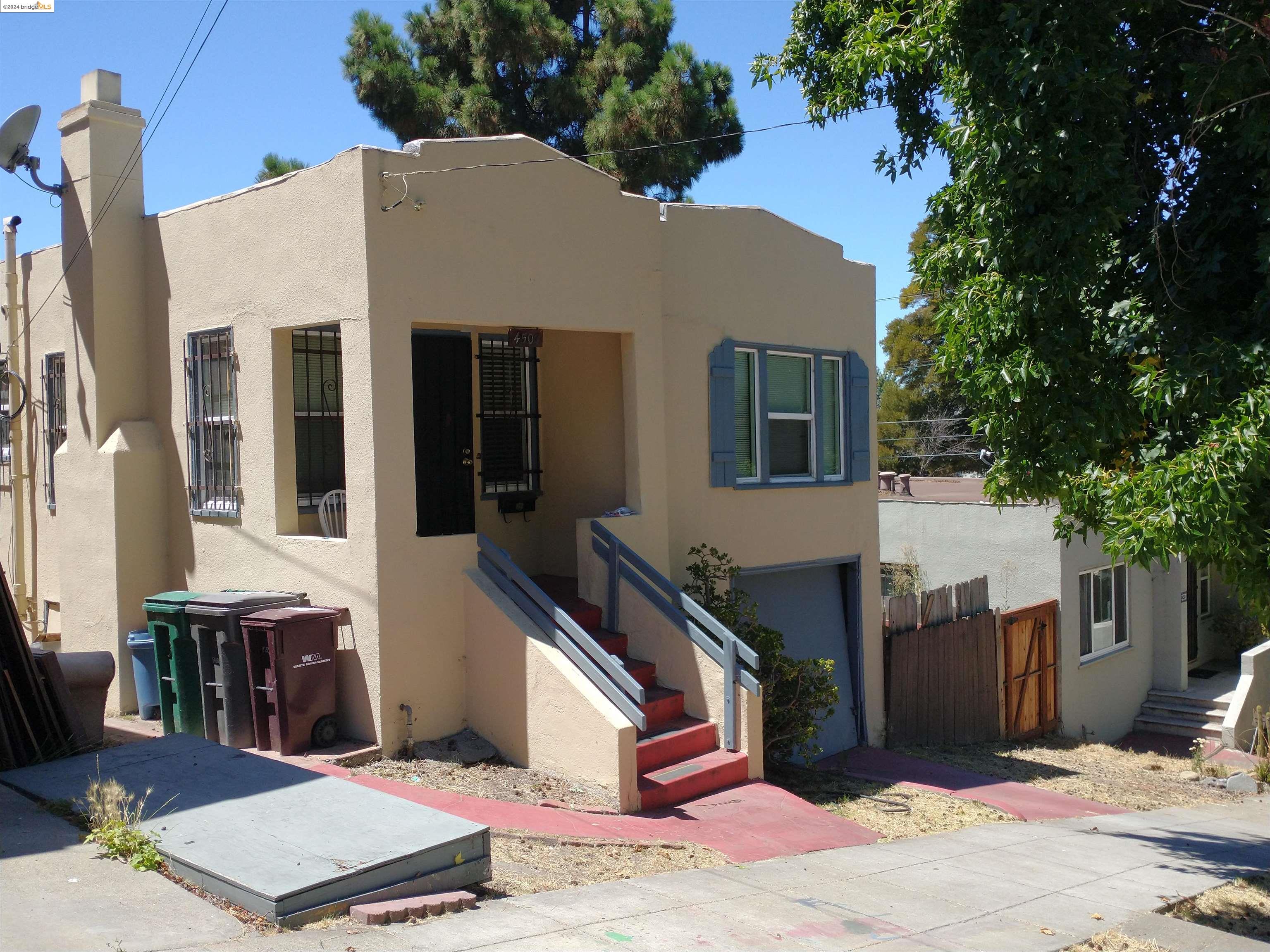 Detail Gallery Image 1 of 1 For 4507 Ellen St, Oakland,  CA 94601 - 2 Beds | 1 Baths