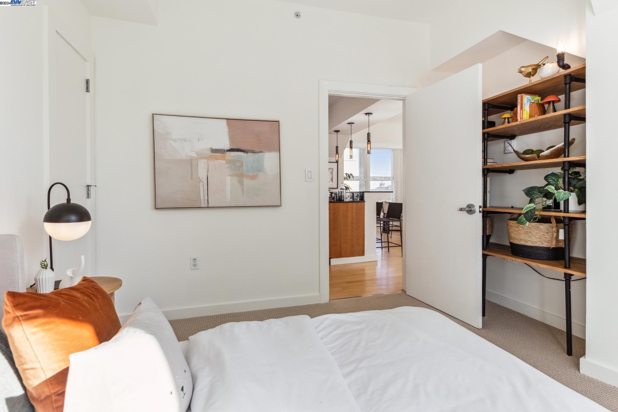 Detail Gallery Image 21 of 38 For 1615 Broadway #9,  Oakland,  CA 94612 - 3 Beds | 2 Baths