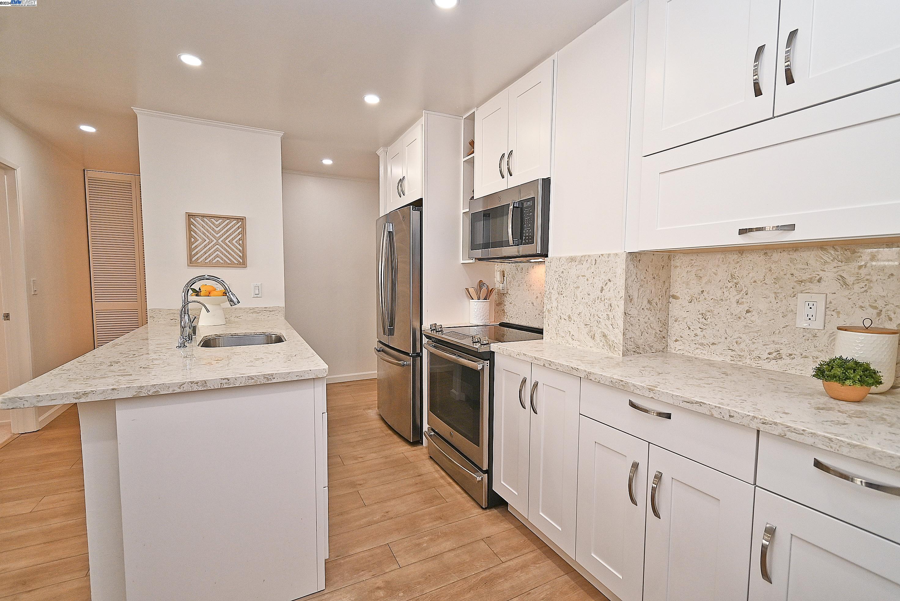 Photo #6: 41052864 Listing 