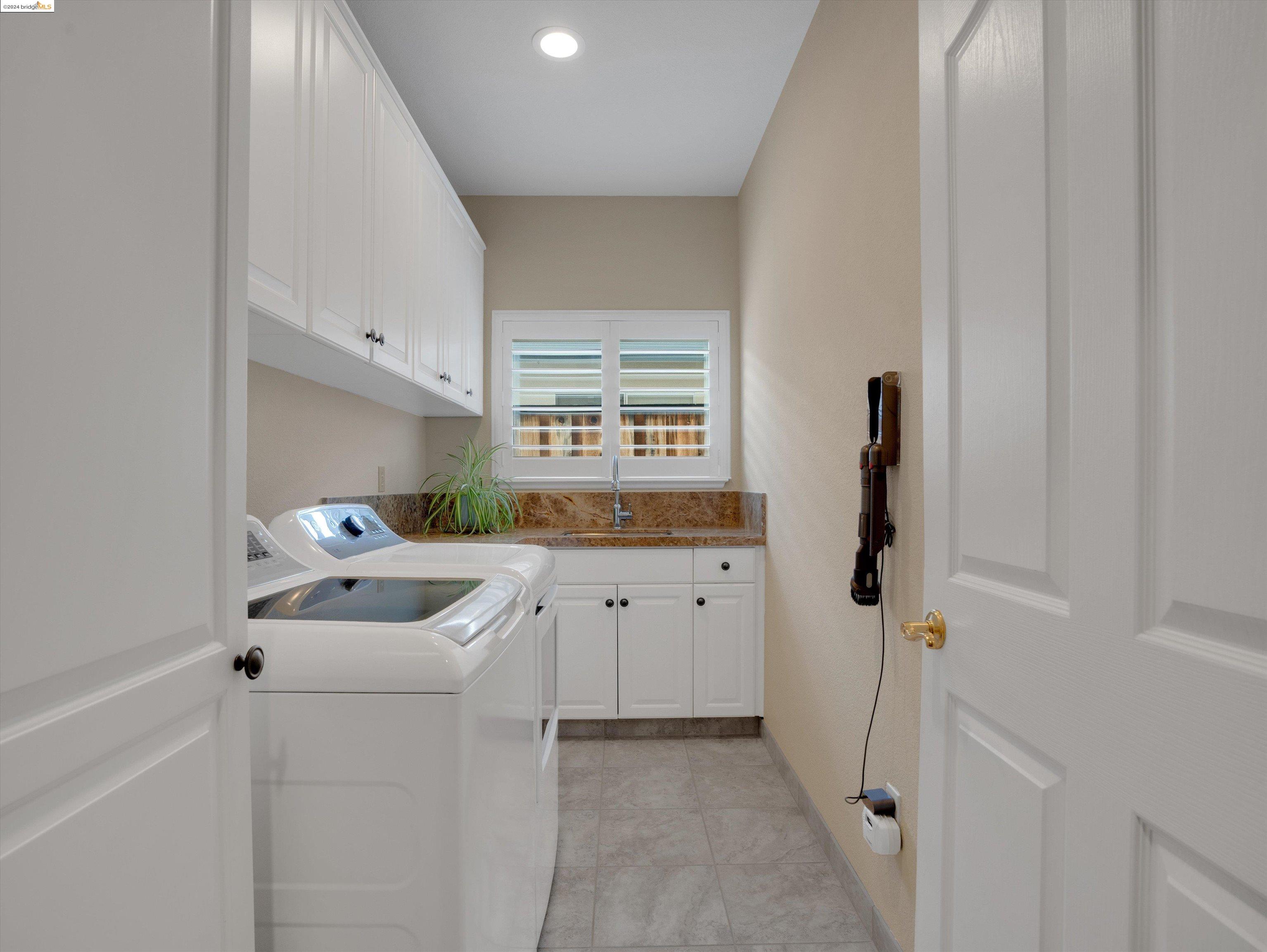Detail Gallery Image 22 of 52 For 670 Devonshire Loop, Brentwood,  CA 94513 - 4 Beds | 2/1 Baths