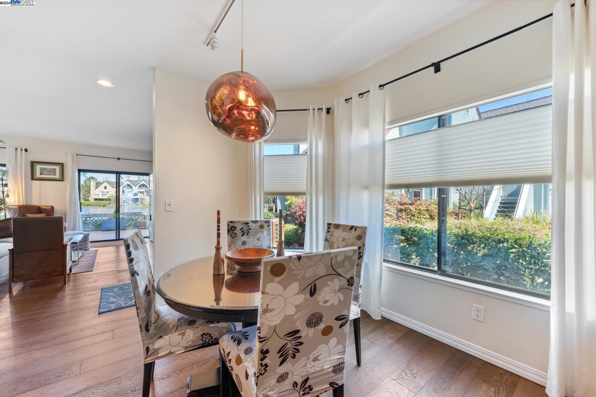 Detail Gallery Image 13 of 42 For 5 Courageous Ct #C51,  Alameda,  CA 94501 - 2 Beds | 2 Baths