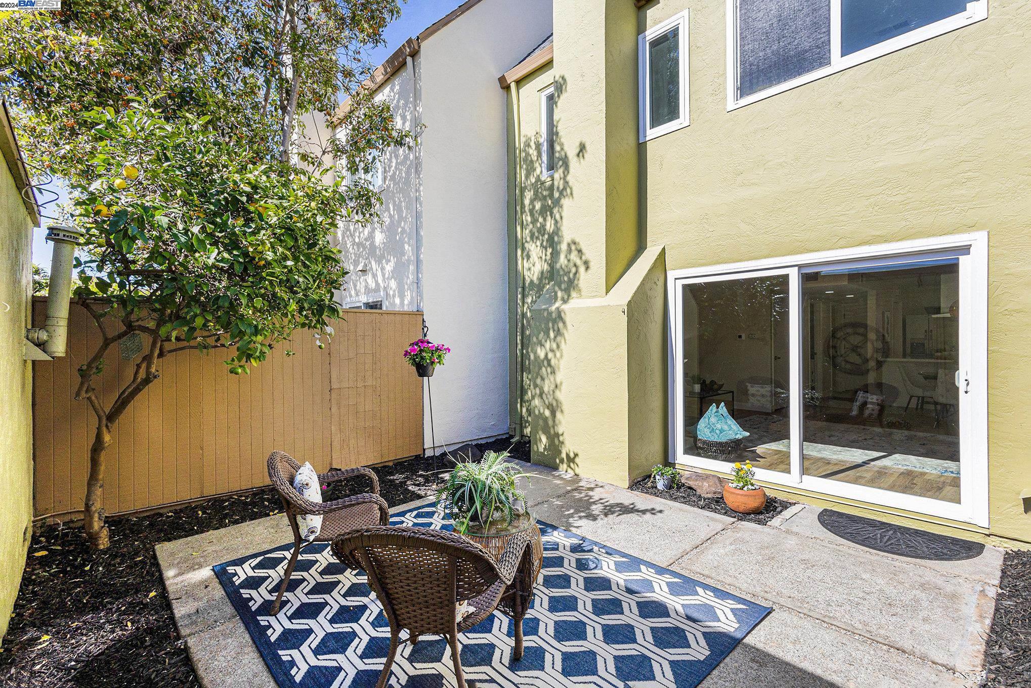 Detail Gallery Image 23 of 33 For 3107 La Campania, Alameda,  CA 94502 - 3 Beds | 1/1 Baths