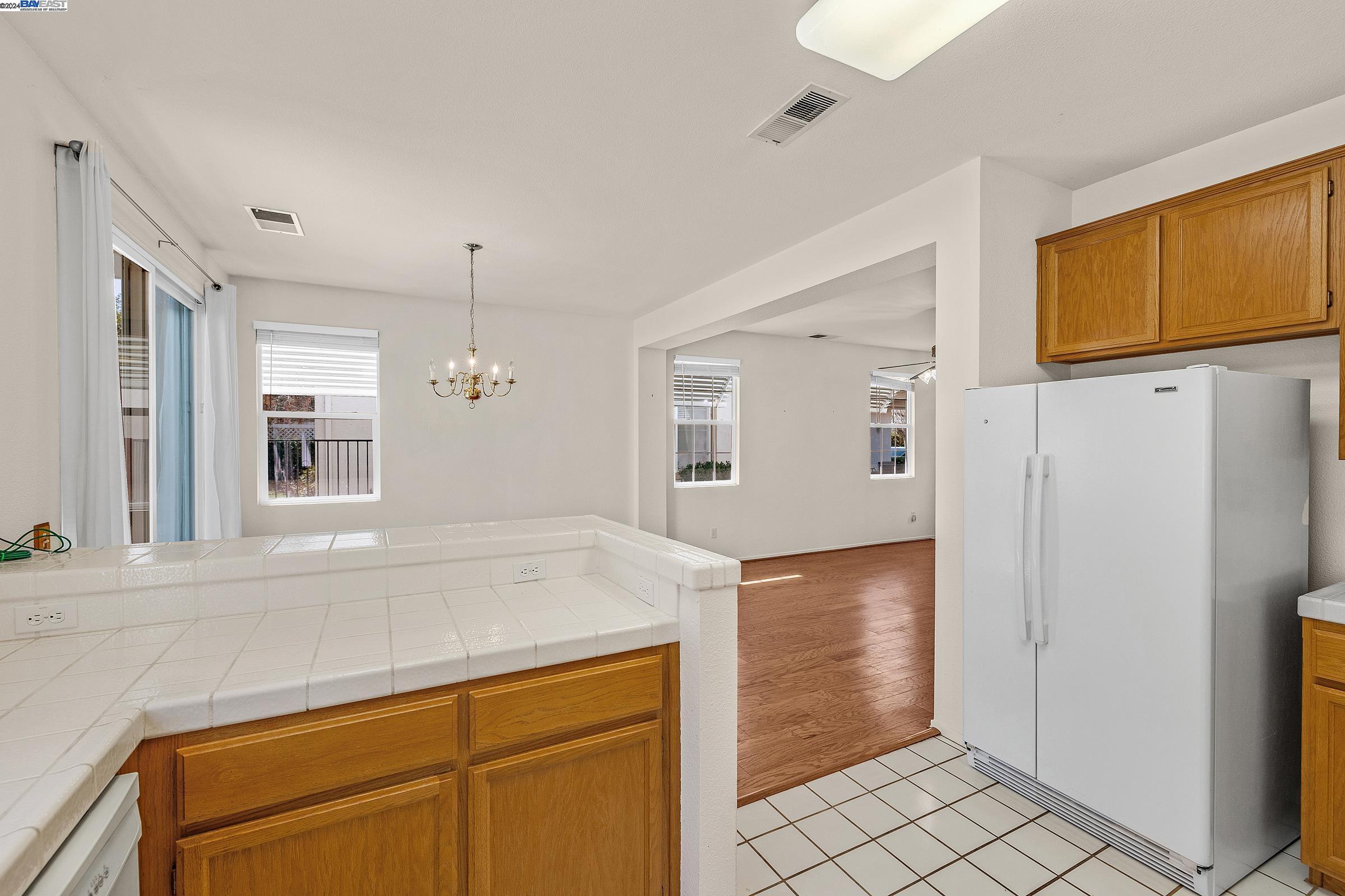 Detail Gallery Image 13 of 31 For 94 Liberty Ln, Brentwood,  CA 94513 - 2 Beds | 2 Baths