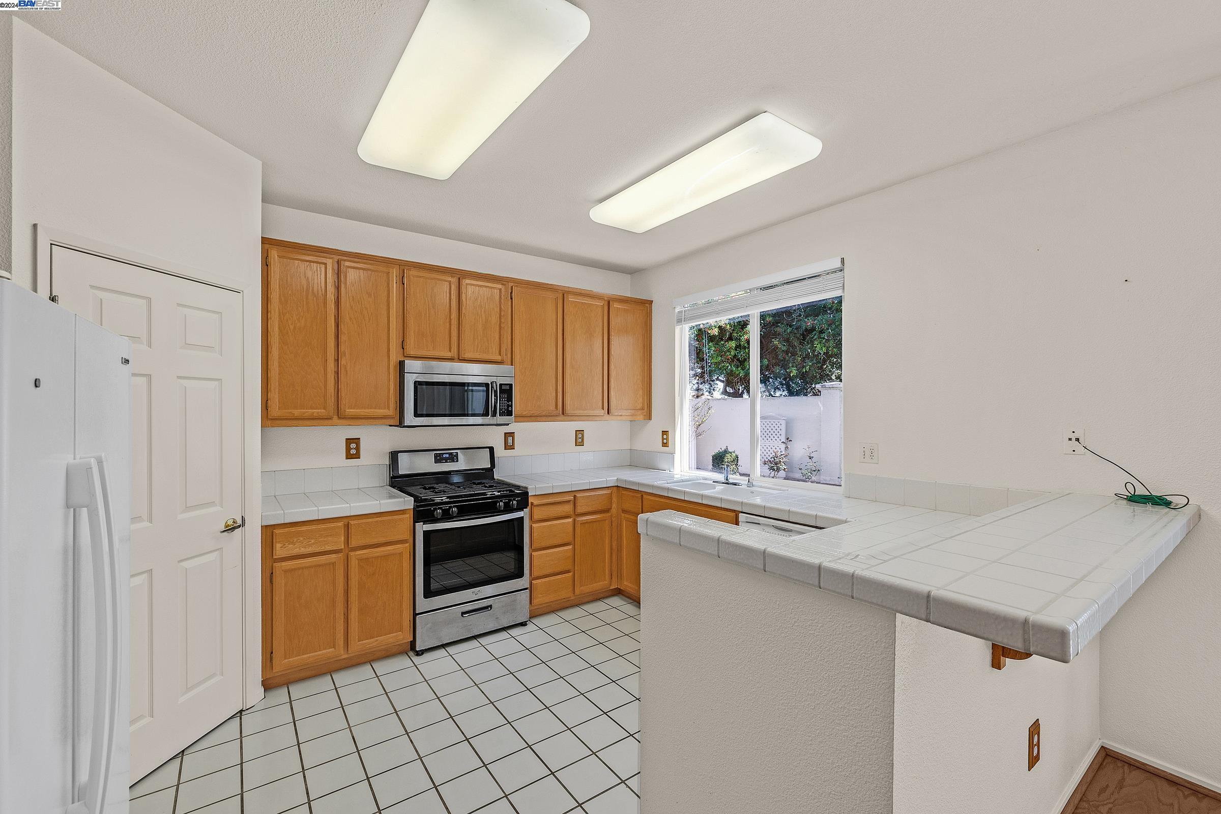 Detail Gallery Image 10 of 31 For 94 Liberty Ln, Brentwood,  CA 94513 - 2 Beds | 2 Baths