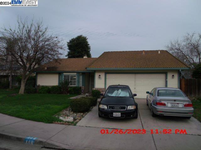 Detail Gallery Image 1 of 1 For 446 Oakwood Dr., Los Banos,  CA 93635 - 3 Beds | 2 Baths