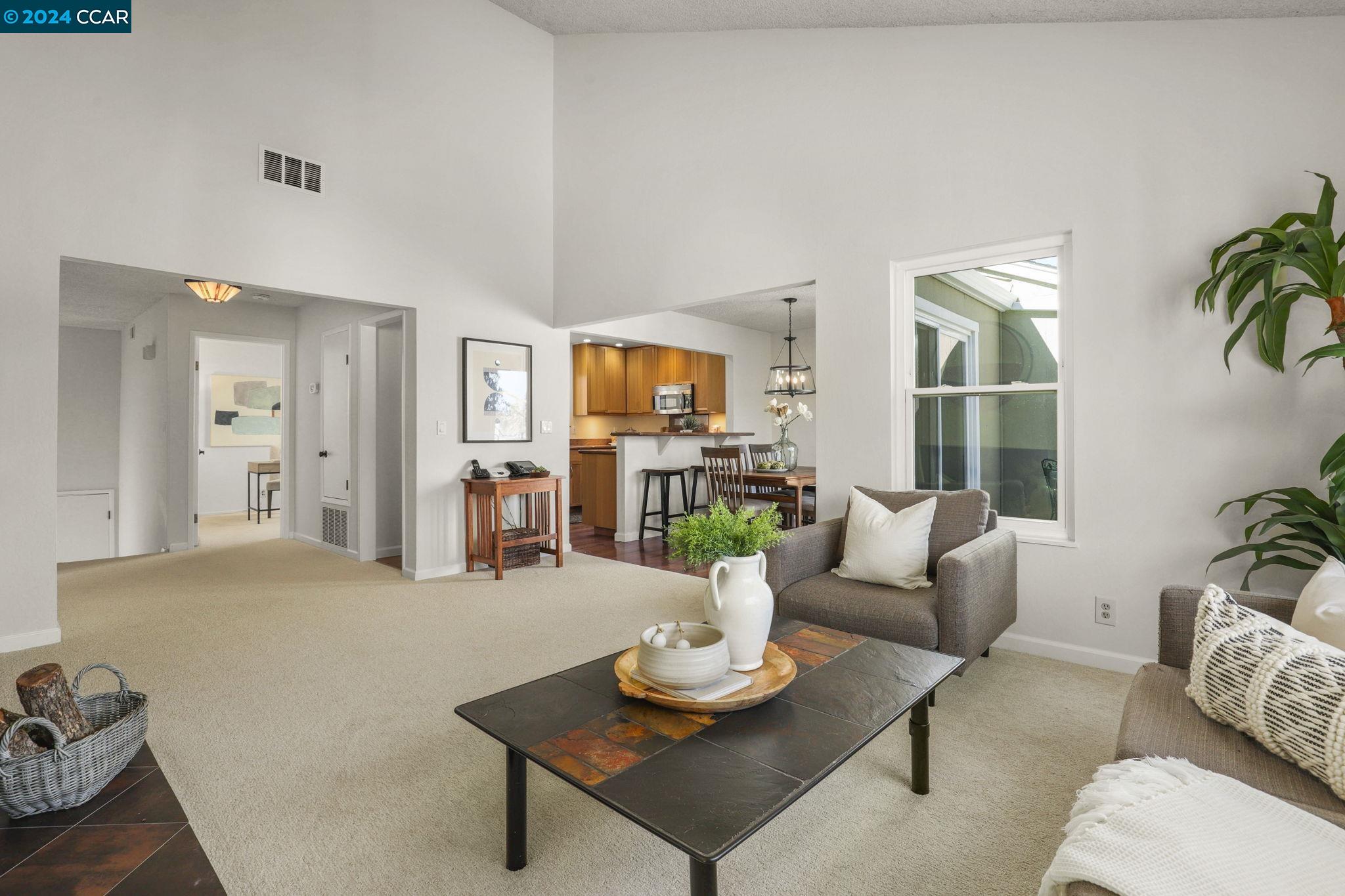 Photo #3: 41053025 Listing 