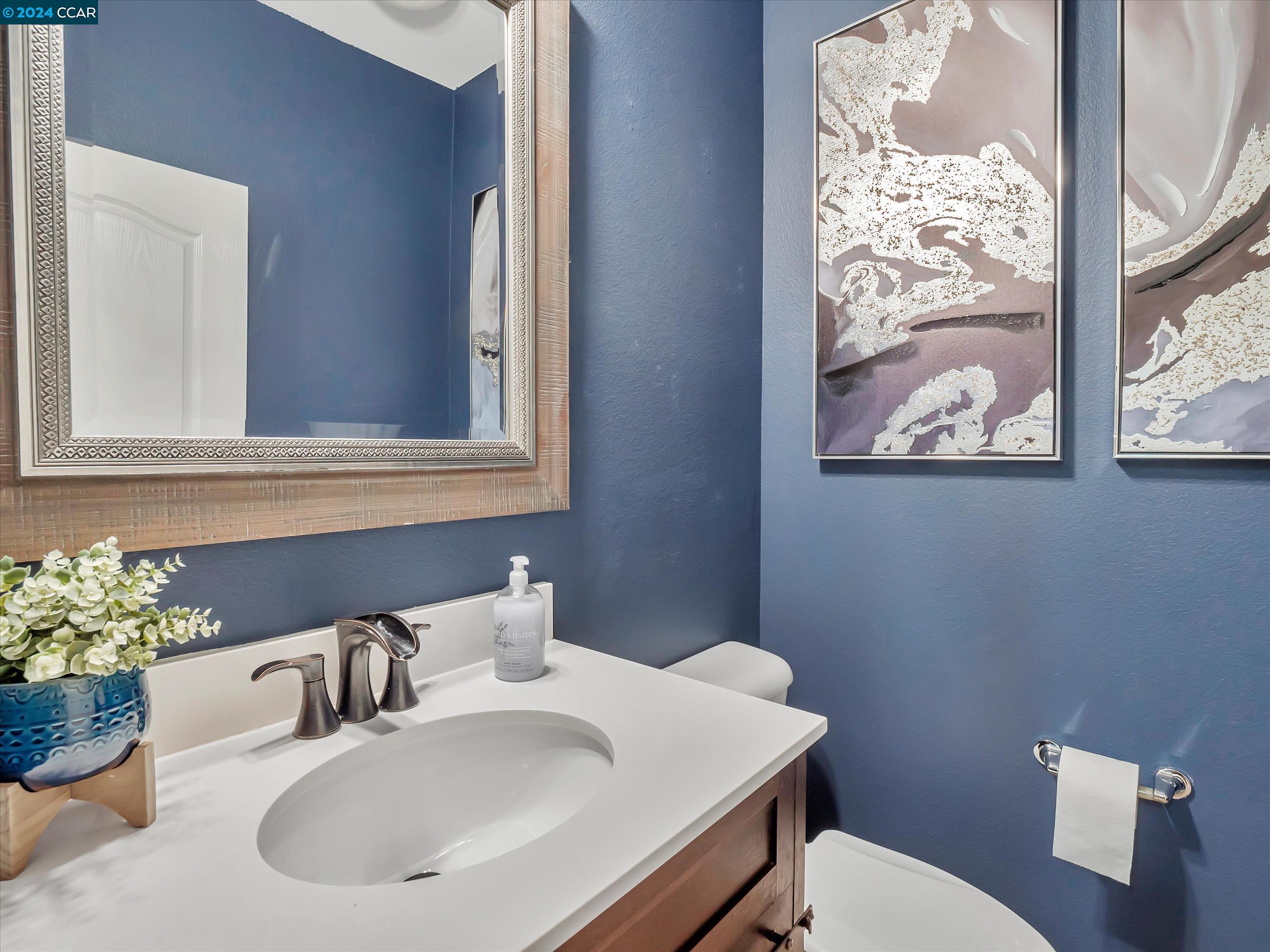Detail Gallery Image 13 of 33 For 8888 Bellina Cmns, Dublin,  CA 94568 - 3 Beds | 2/1 Baths
