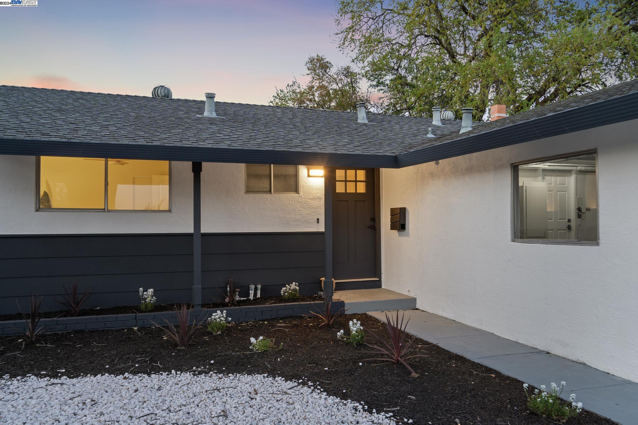 Detail Gallery Image 3 of 50 For 285 Stonyford Dr, Vacaville,  CA 95687 - 3 Beds | 1 Baths