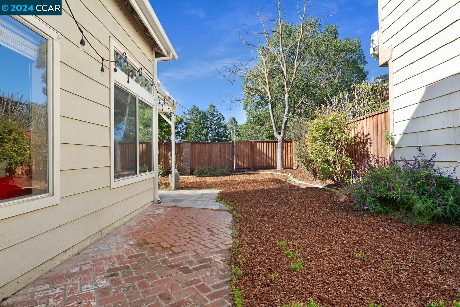 Detail Gallery Image 33 of 46 For 407 Orchard View Ave, Martinez,  CA 94553 - 3 Beds | 2/1 Baths