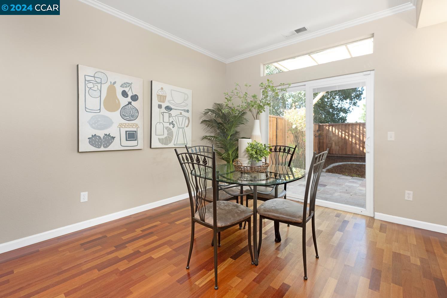 Detail Gallery Image 9 of 46 For 407 Orchard View Ave, Martinez,  CA 94553 - 3 Beds | 2/1 Baths