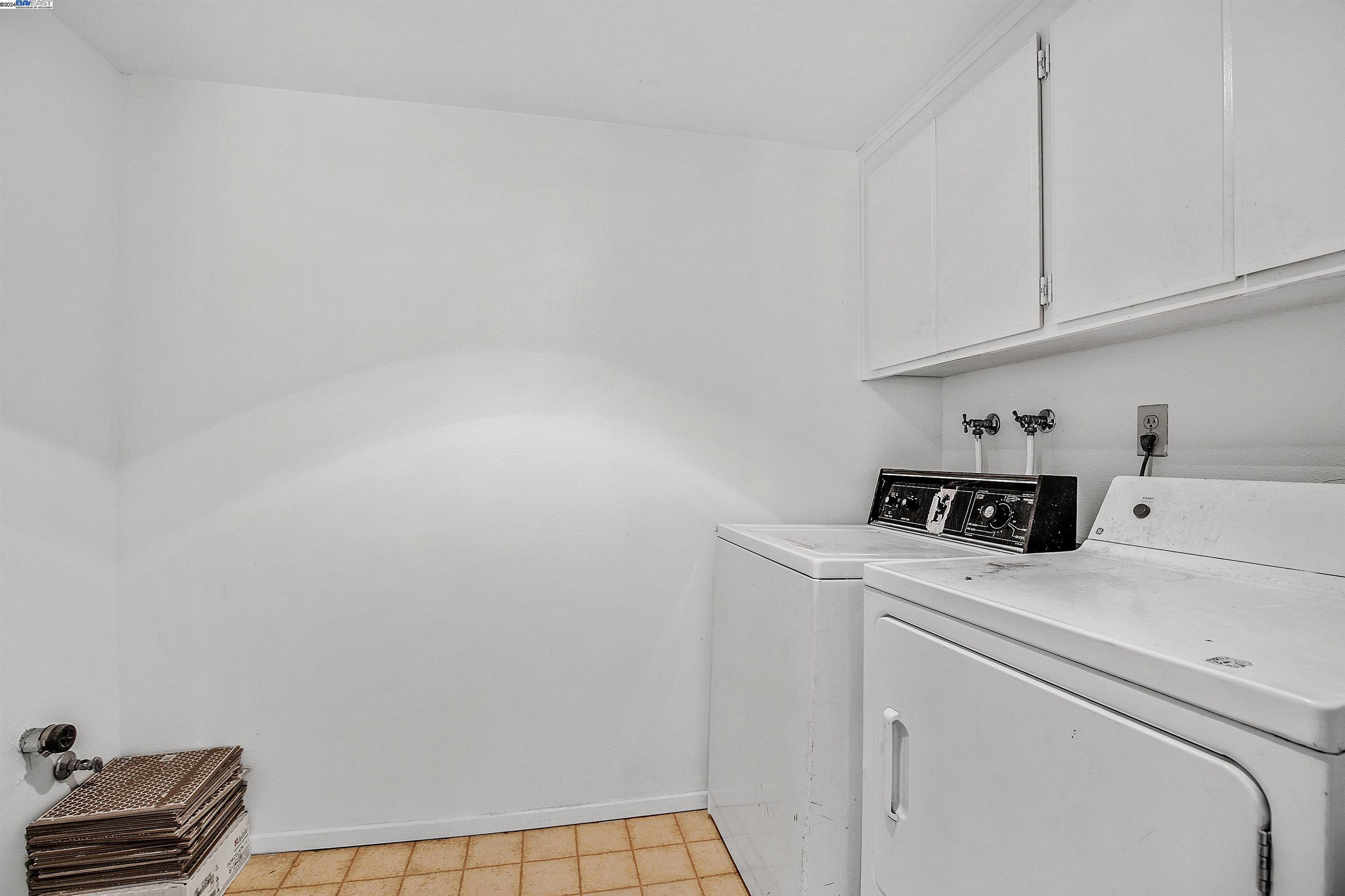 Detail Gallery Image 27 of 31 For 1132 Carpentier St #104,  San Leandro,  CA 94577 - 2 Beds | 2 Baths