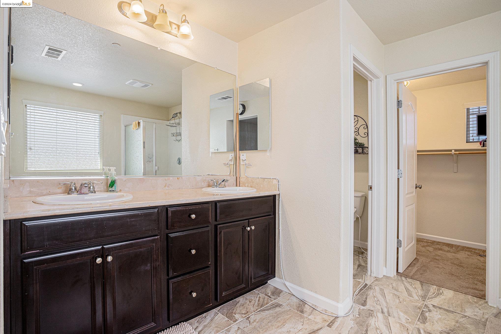 Detail Gallery Image 14 of 43 For 1339 Maple Dr, Oakley,  CA 94561 - 5 Beds | 3/1 Baths