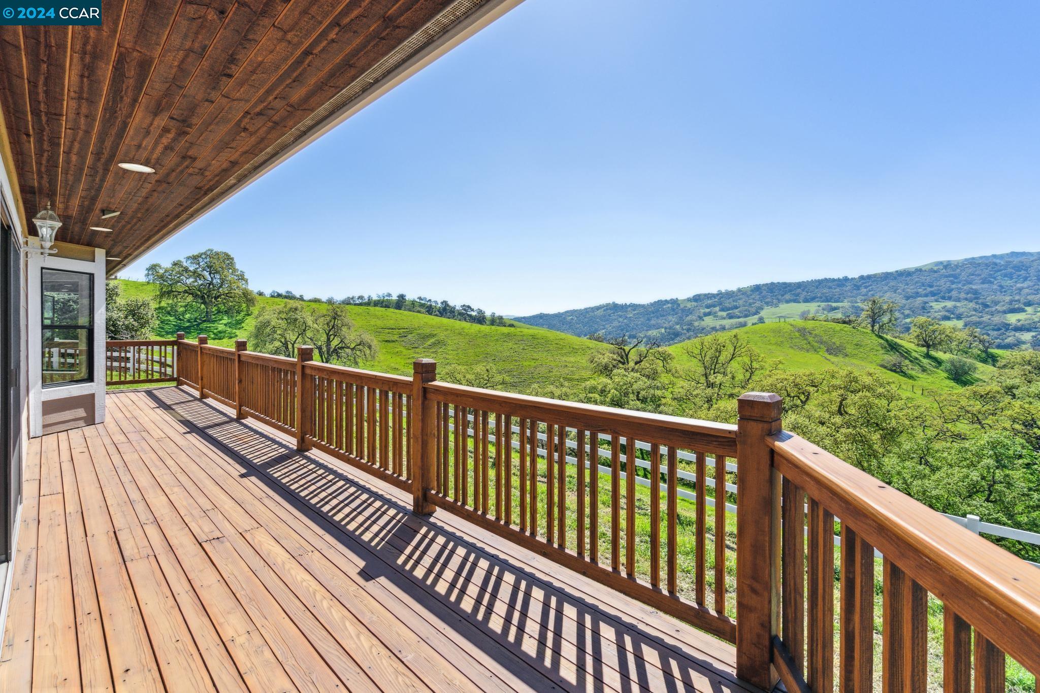 Detail Gallery Image 11 of 47 For 777 Happy Valley Rd, Pleasanton,  CA 94566 - 4 Beds | 2/2 Baths