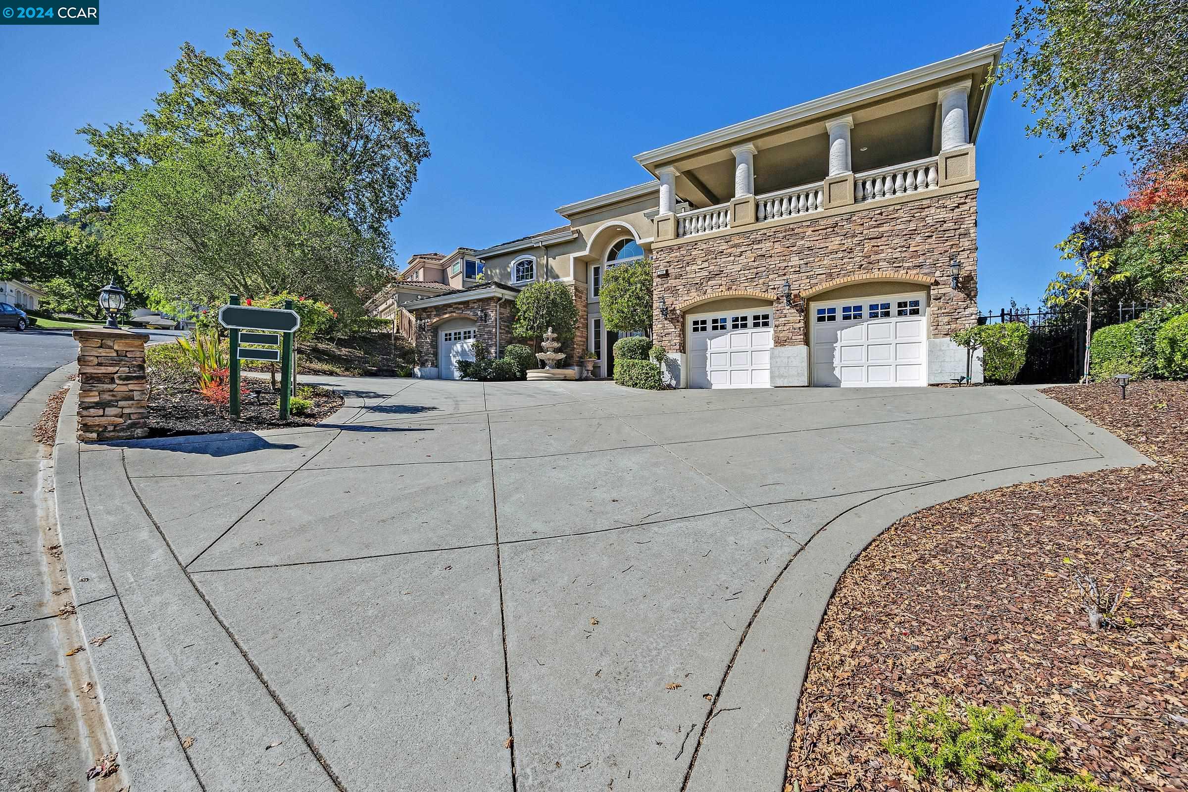 Detail Gallery Image 3 of 44 For 700 Ardleigh Ct, San Ramon,  CA 94583 - 5 Beds | 5/1 Baths