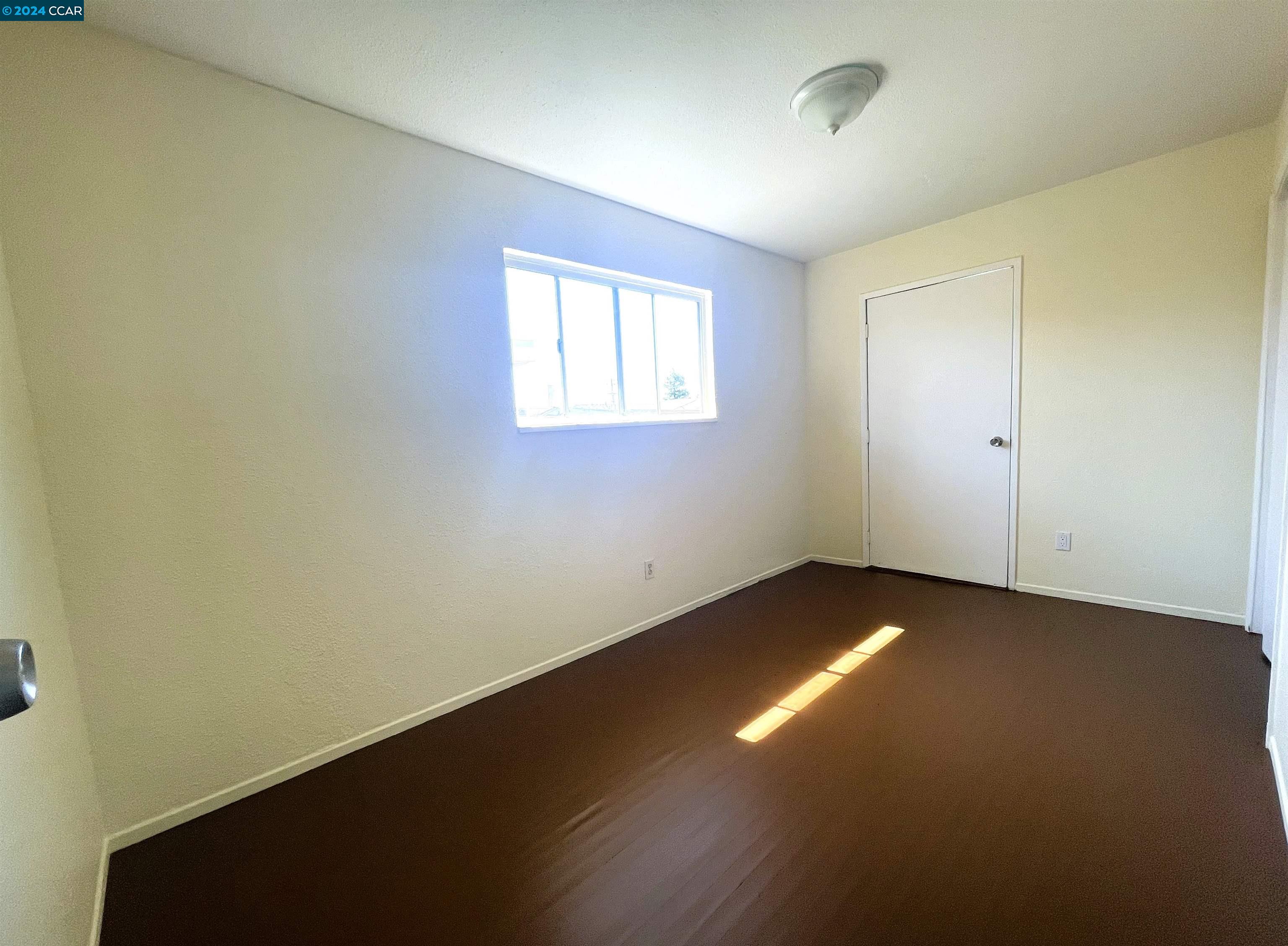 Detail Gallery Image 10 of 14 For 745 6th St, Richmond,  CA 94801 - 3 Beds | 1 Baths