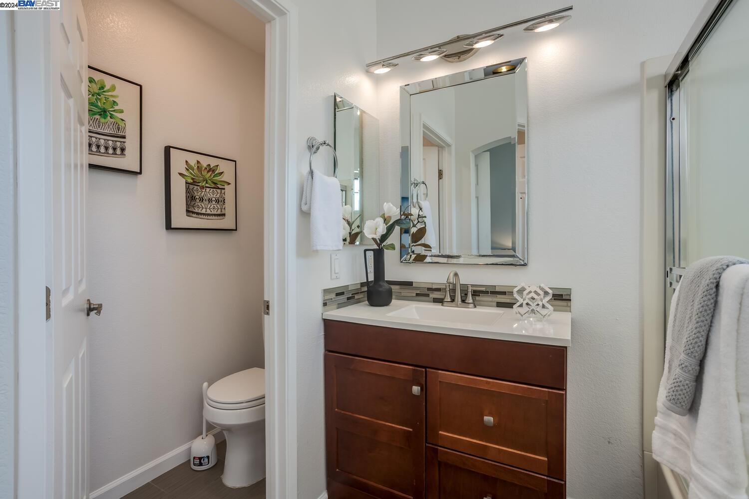 Detail Gallery Image 18 of 28 For 1490 Los Buellis Way, Milpitas,  CA 95035-2457 - 2 Beds | 2/1 Baths