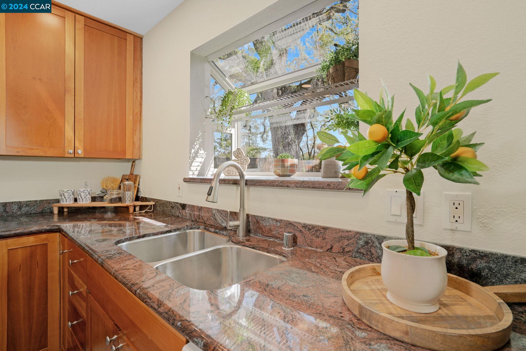 Detail Gallery Image 11 of 26 For 238 Cameo Drive, Danville,  CA 94526-1605 - 3 Beds | 2 Baths