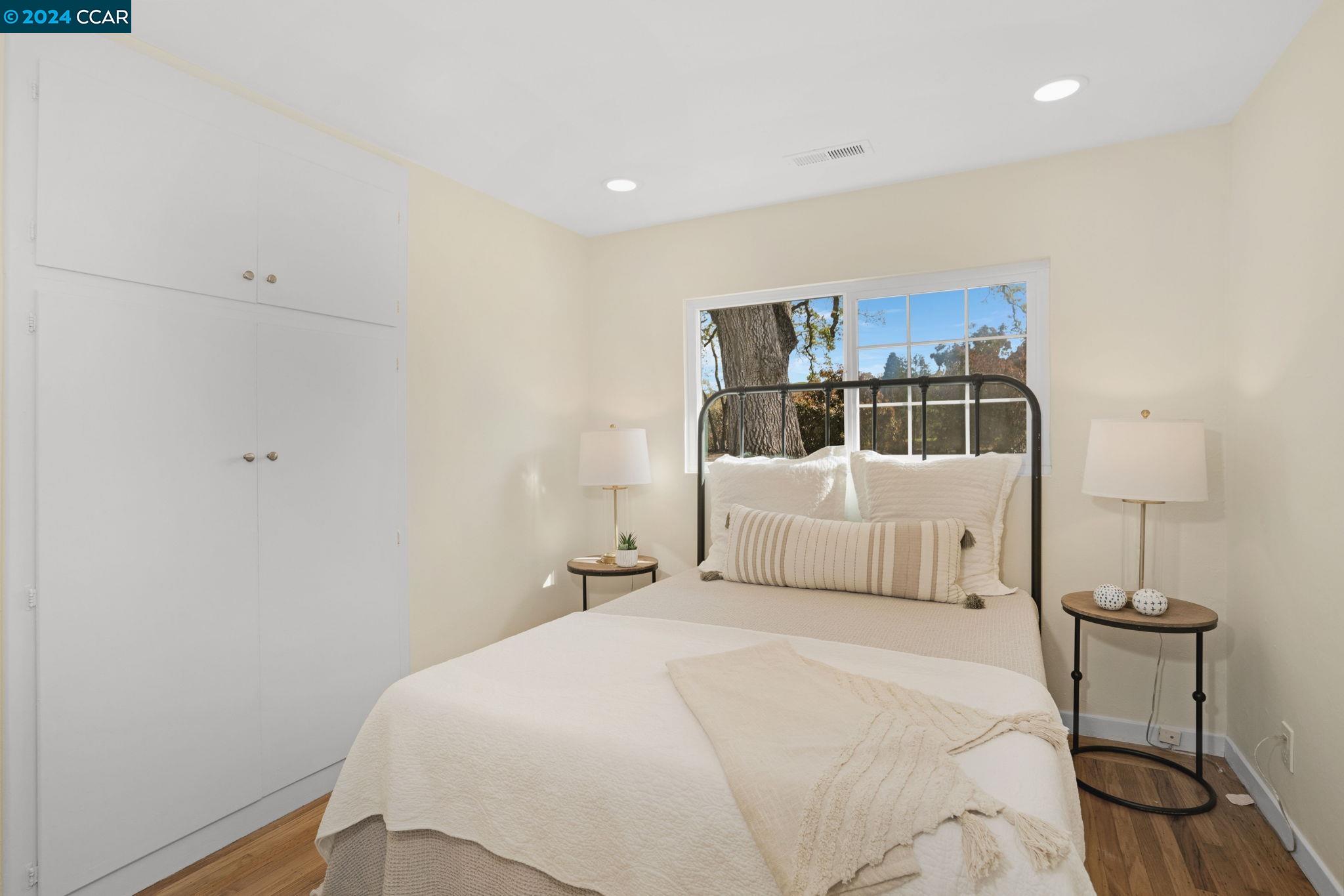 Detail Gallery Image 15 of 26 For 238 Cameo Drive, Danville,  CA 94526-1605 - 3 Beds | 2 Baths