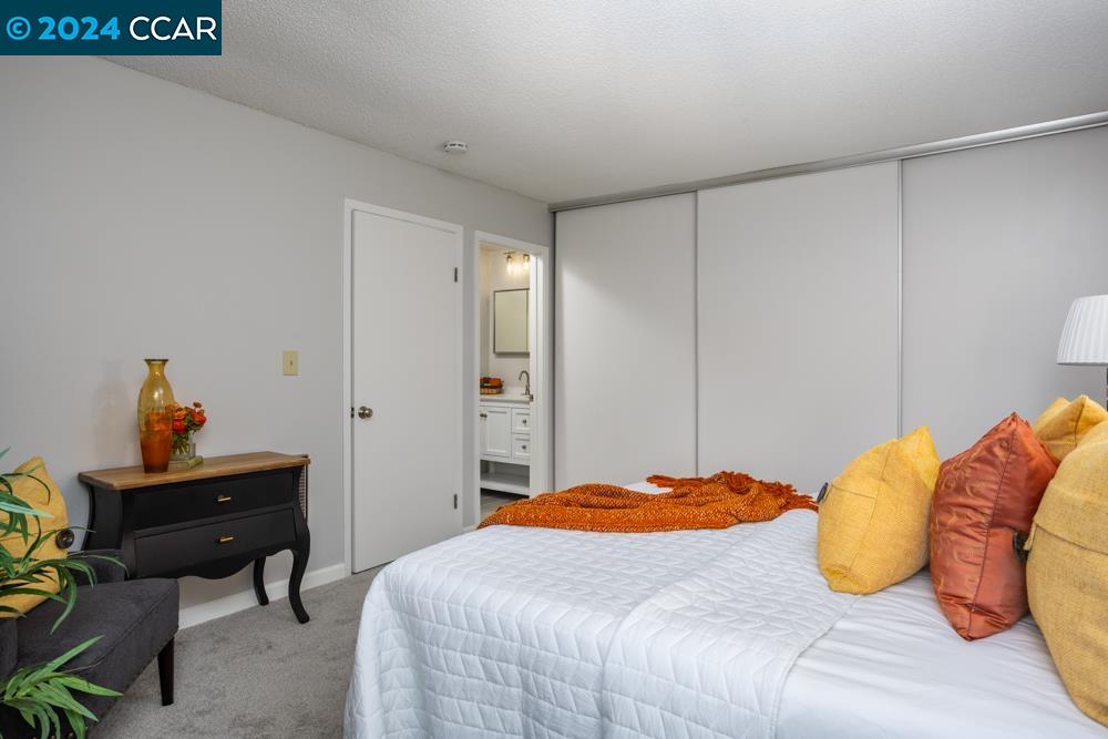 Detail Gallery Image 12 of 17 For 5340 Broadway Ter #408,  Oakland,  CA 94618 - 3 Beds | 2 Baths
