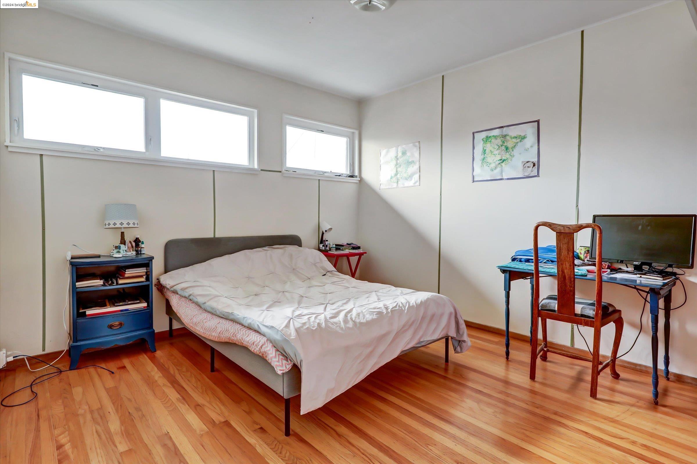 Detail Gallery Image 7 of 53 For 1345 Ward St, Berkeley,  CA 94702 - 2 Beds | 1 Baths