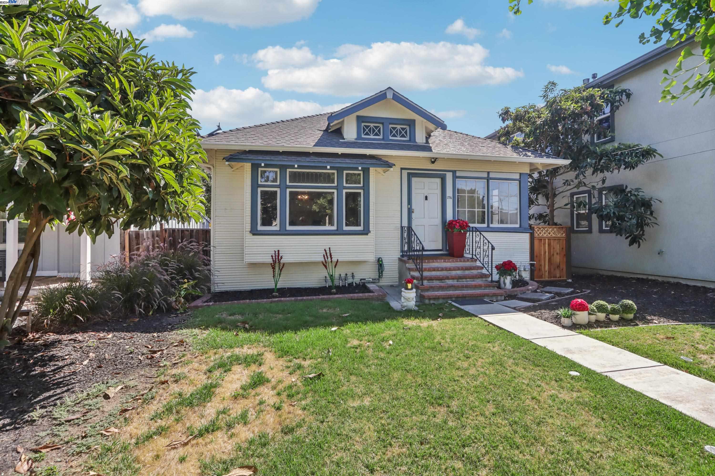Detail Gallery Image 2 of 58 For 774 S 12th St, San Jose,  CA 95112 - 3 Beds | 2 Baths