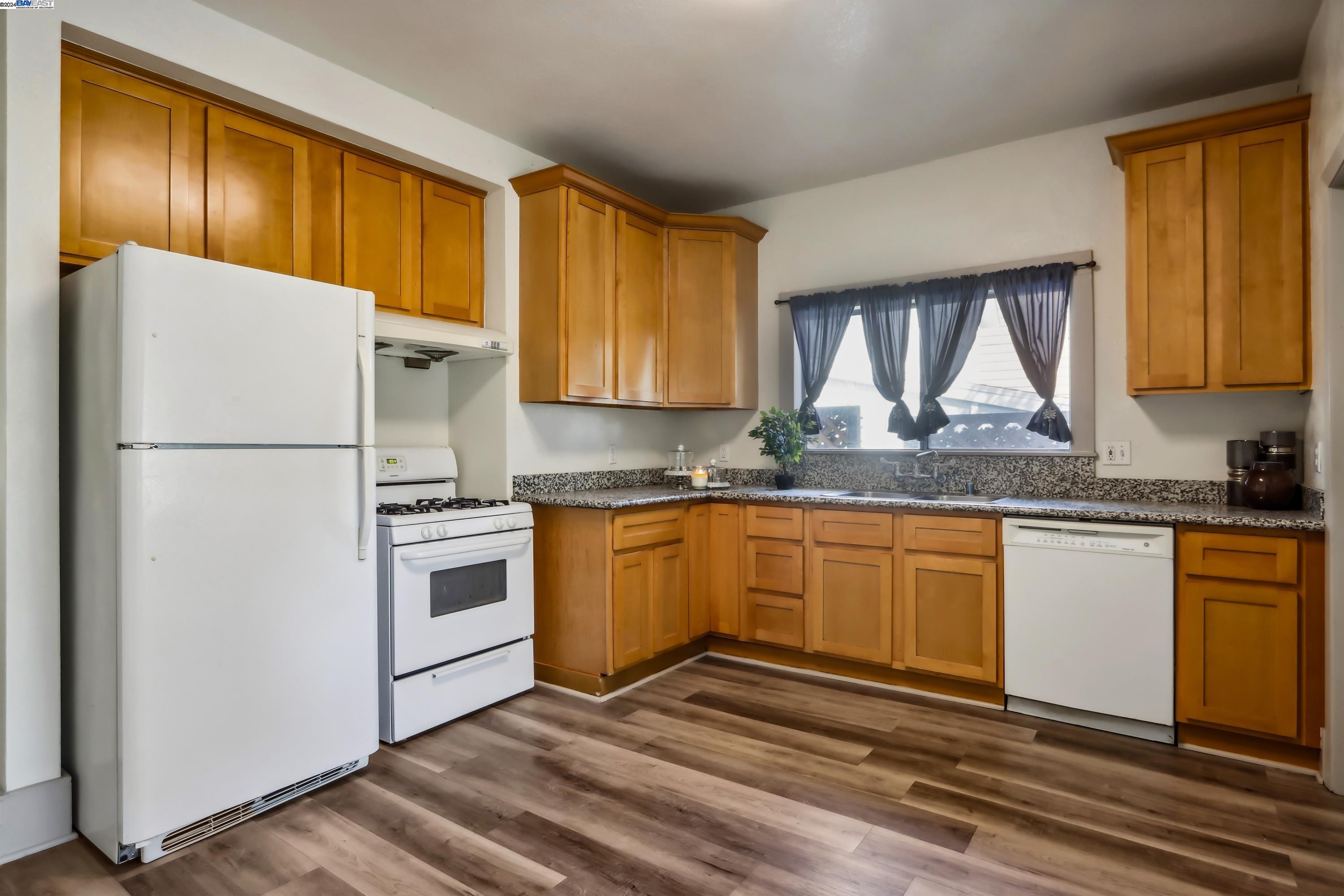 Detail Gallery Image 14 of 58 For 774 S 12th St, San Jose,  CA 95112 - 3 Beds | 2 Baths