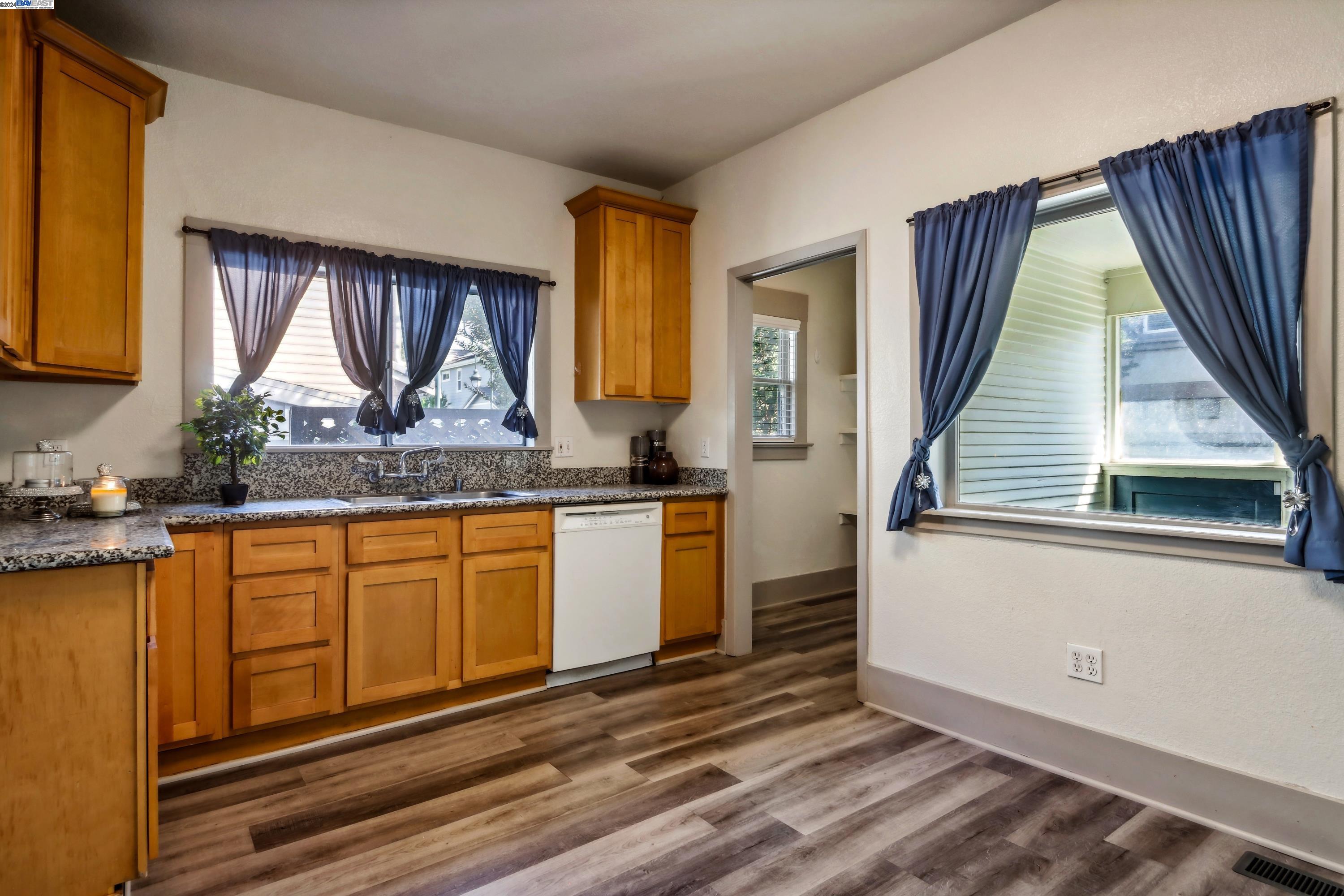 Detail Gallery Image 18 of 58 For 774 S 12th St, San Jose,  CA 95112 - 3 Beds | 2 Baths