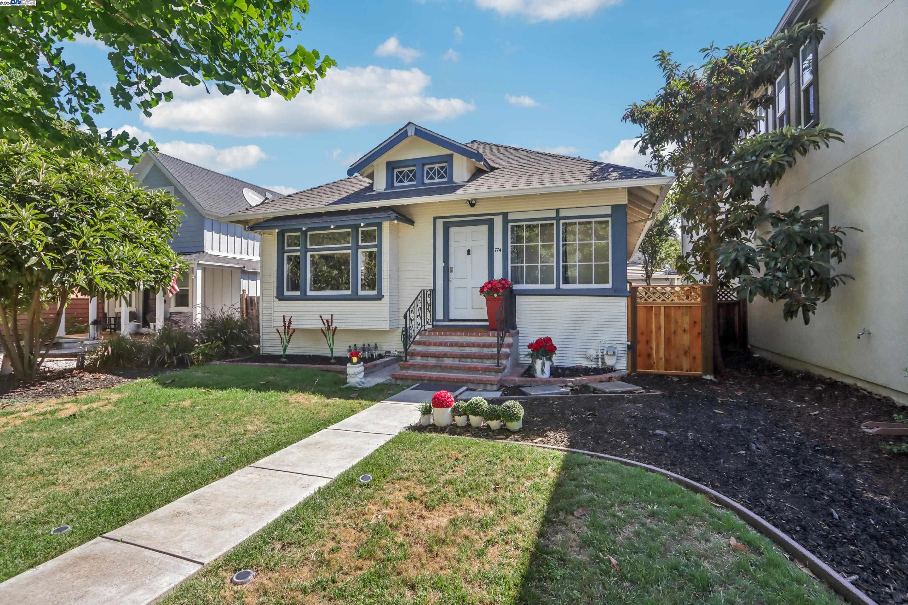Detail Gallery Image 3 of 58 For 774 S 12th St, San Jose,  CA 95112 - 3 Beds | 2 Baths