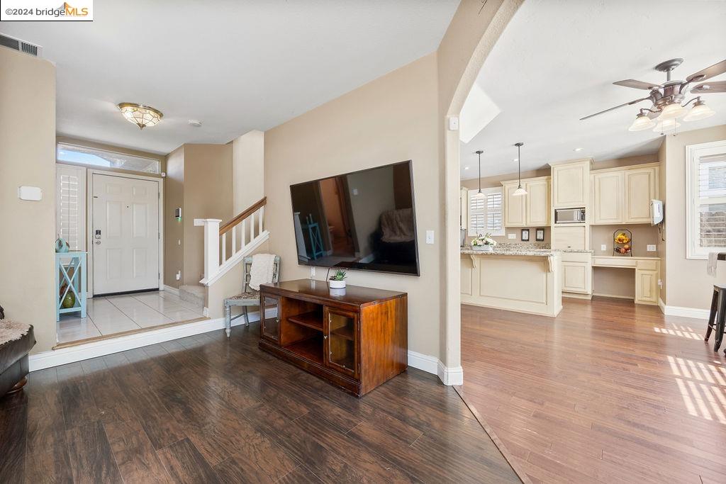 Detail Gallery Image 12 of 31 For 777 Chateau Cir, Vacaville,  CA 95687 - 3 Beds | 2/1 Baths