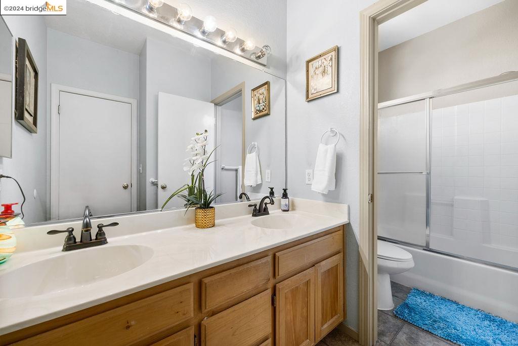 Detail Gallery Image 28 of 31 For 777 Chateau Cir, Vacaville,  CA 95687 - 3 Beds | 2/1 Baths