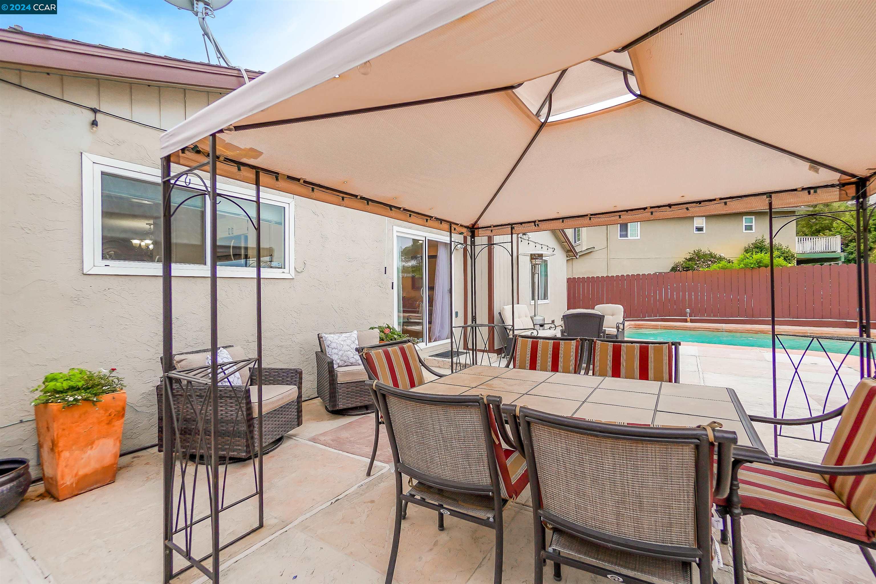 Detail Gallery Image 32 of 45 For 118 Cottonwood Ct, Hercules,  CA 94547 - 3 Beds | 2 Baths