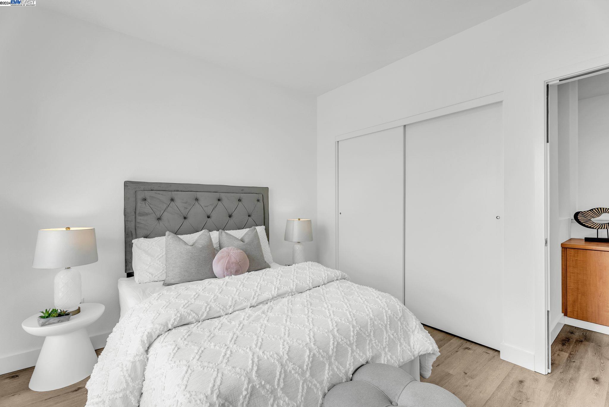 Detail Gallery Image 15 of 31 For 3090 Glascock St #122,  Oakland,  CA 94601 - 3 Beds | 2/1 Baths
