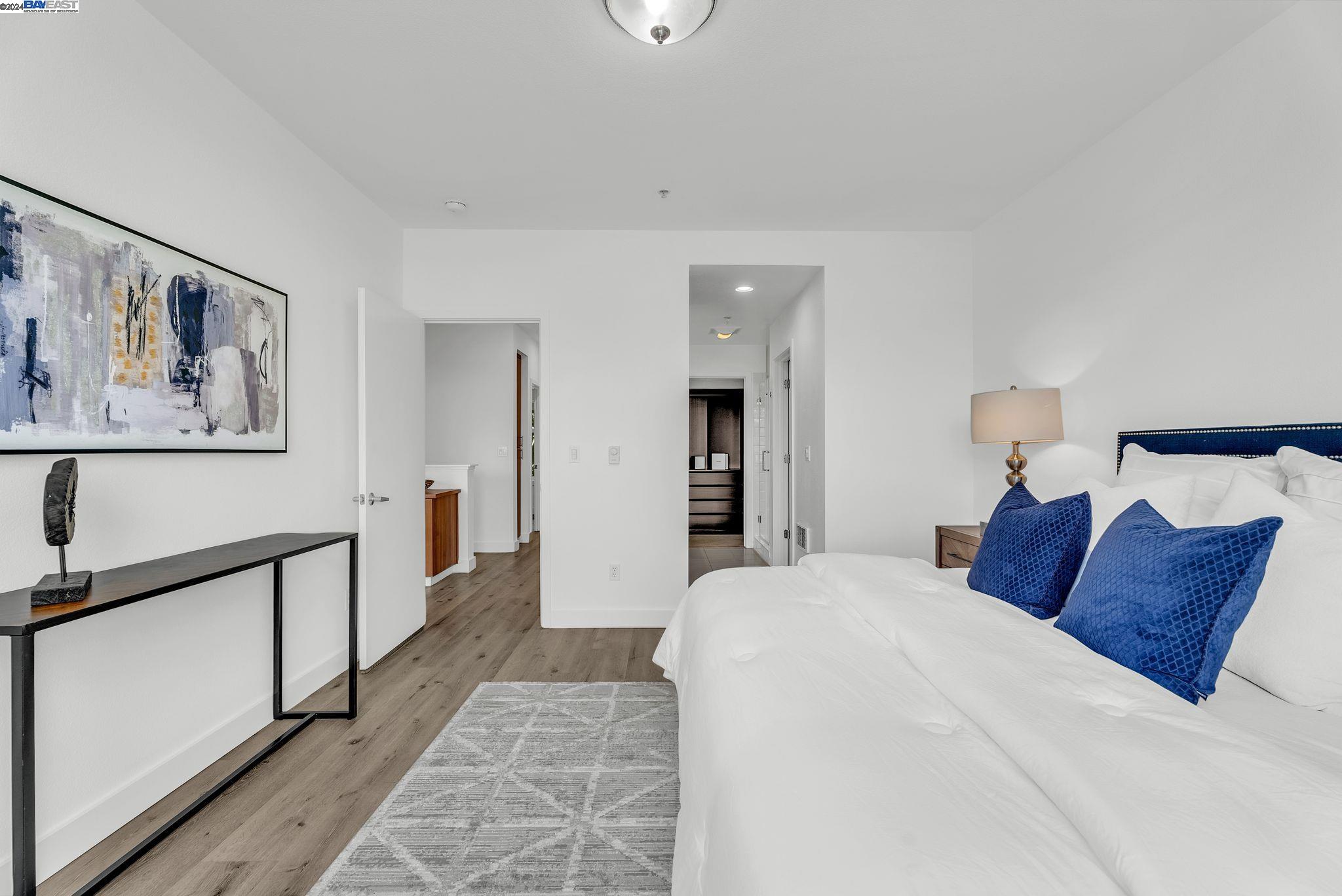 Detail Gallery Image 17 of 31 For 3090 Glascock St #122,  Oakland,  CA 94601 - 3 Beds | 2/1 Baths